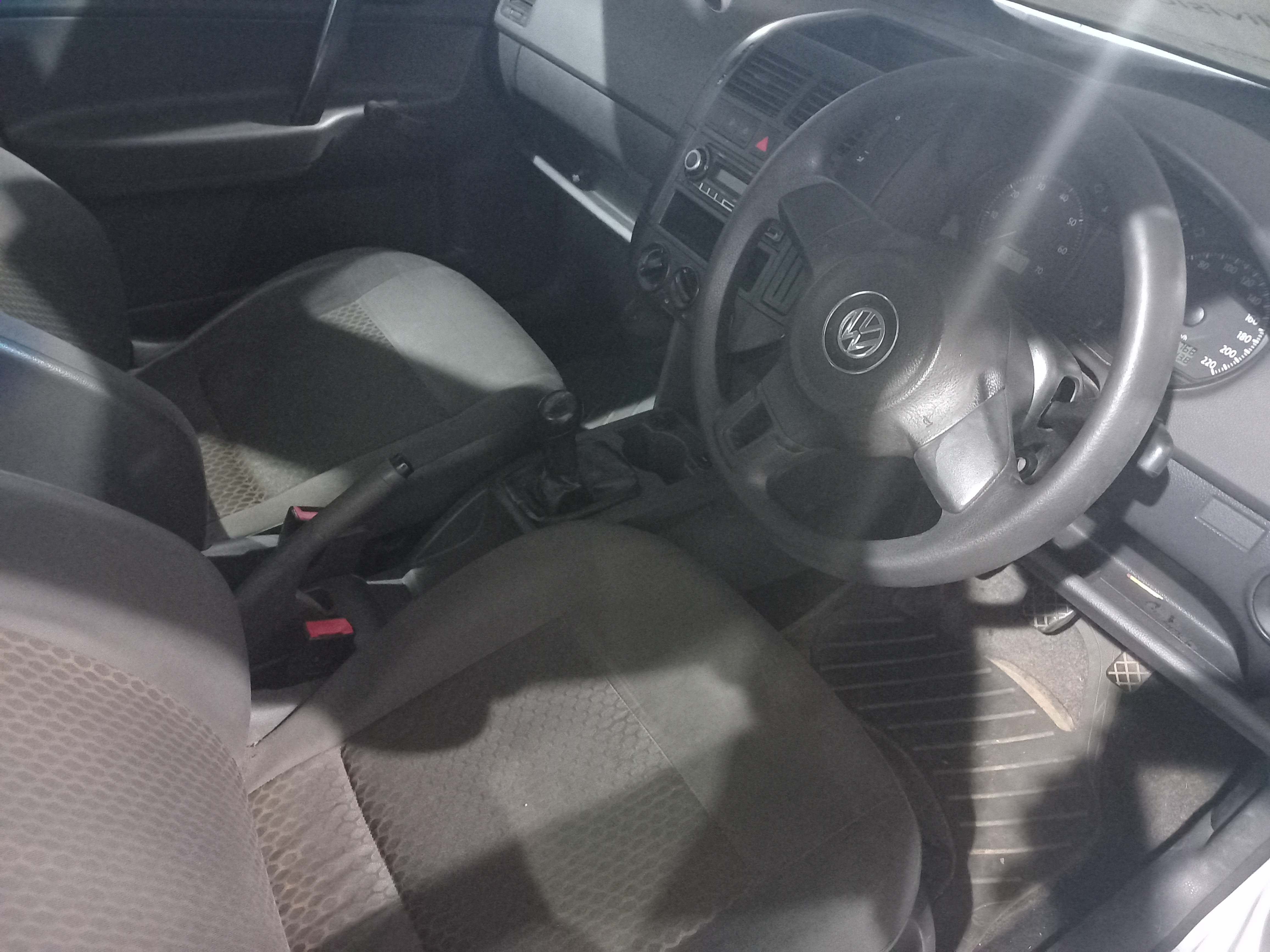 2011 Volkswagen Polo Vivo 1.4 5Dr thumbnail 5