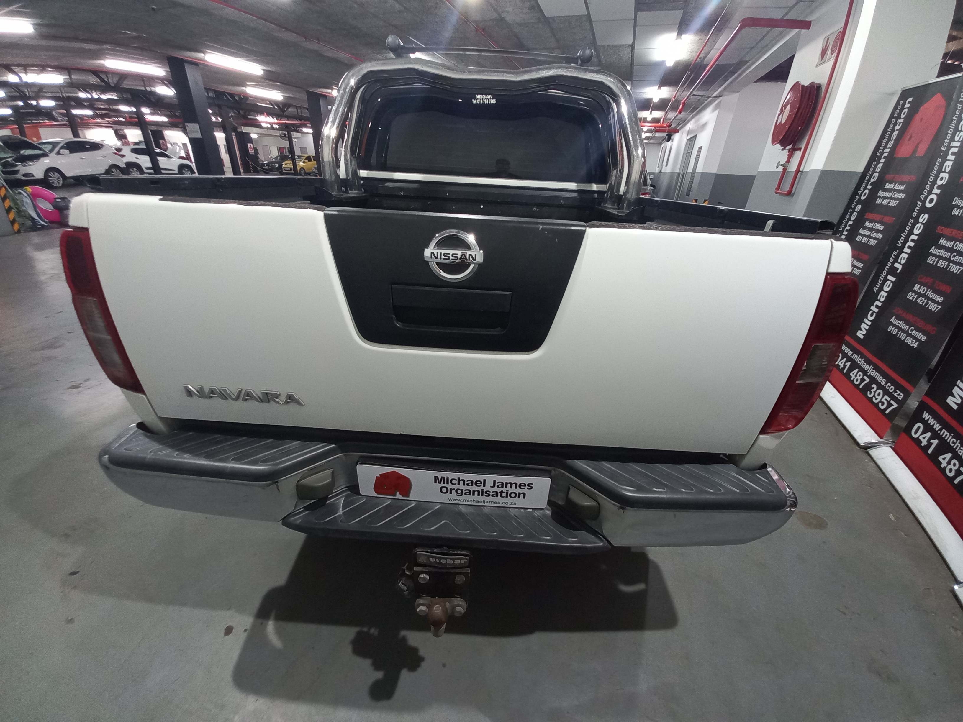 2011 Nissan Navara 2.5 dCi LE 4x4 P/U D/C thumbnail 4