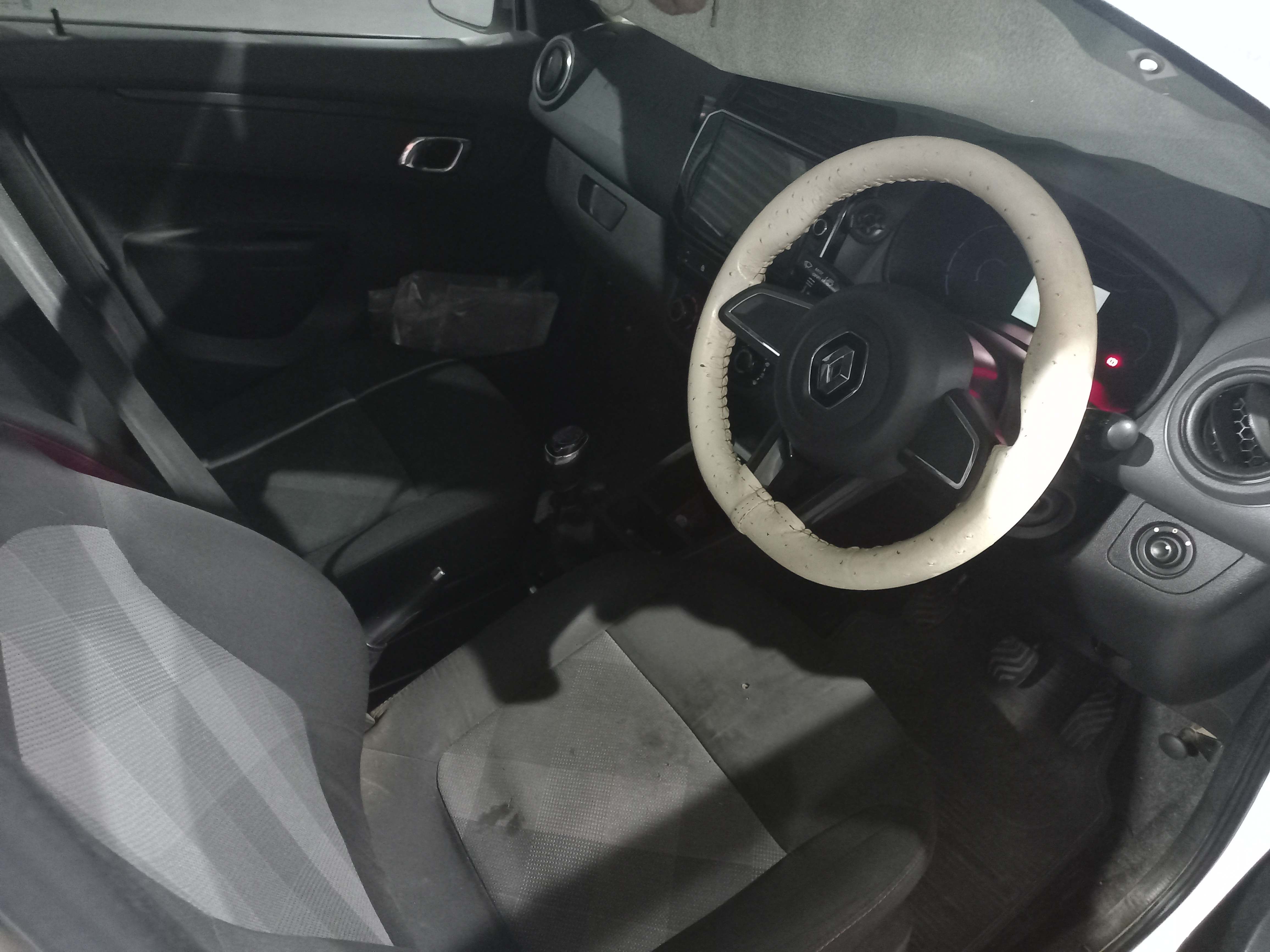 2019 Renault Kwid 1.0 Dynamique / Zen 5Dr thumbnail 5