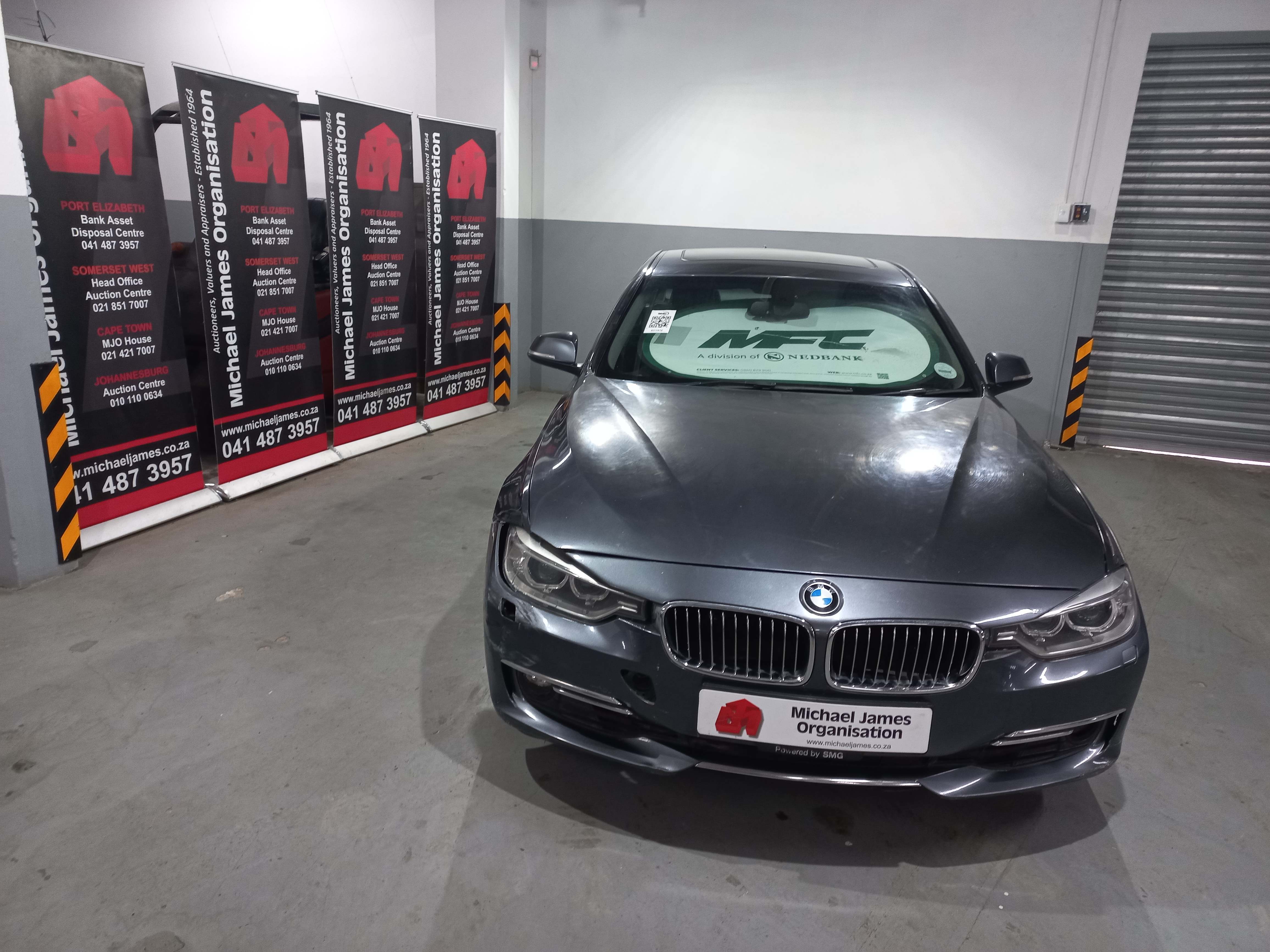 2015 BMW 320i Luxury Line A/T (F30) thumbnail 2