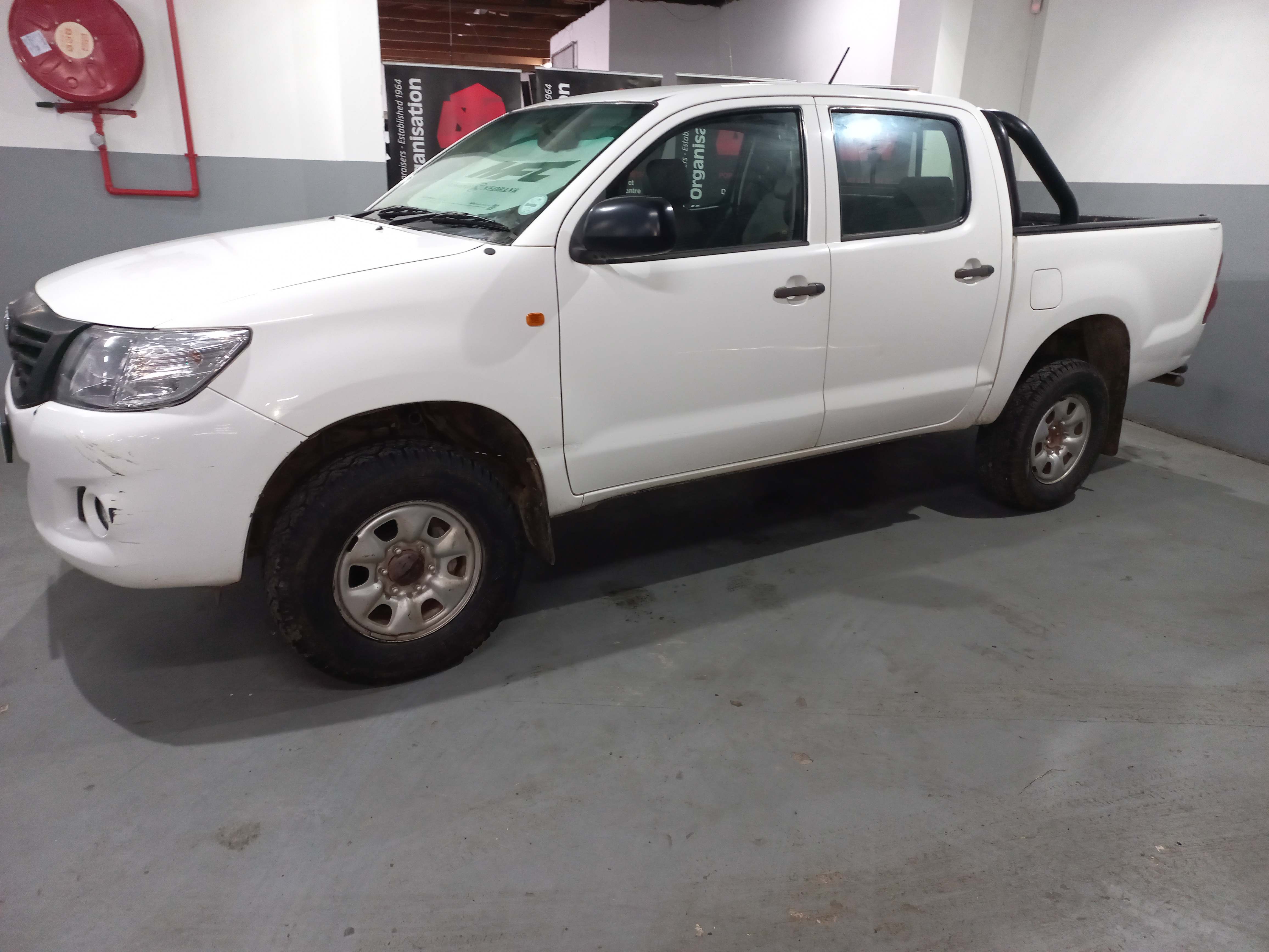 2013 Toyota Hilux 2.5 D-4D SRX 4X4 P/U D/C thumbnail 2