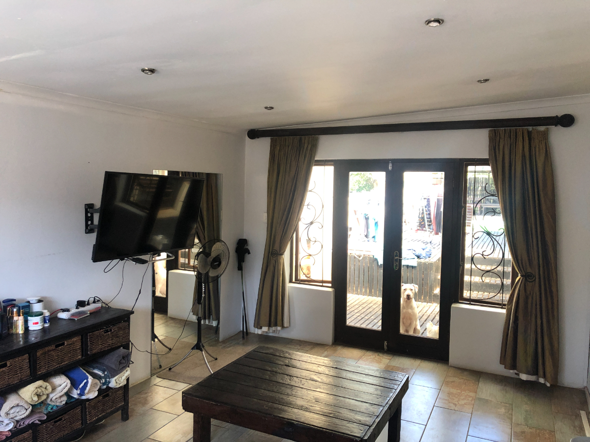 4 Bedroom Home Plus Flatlet thumbnail 6