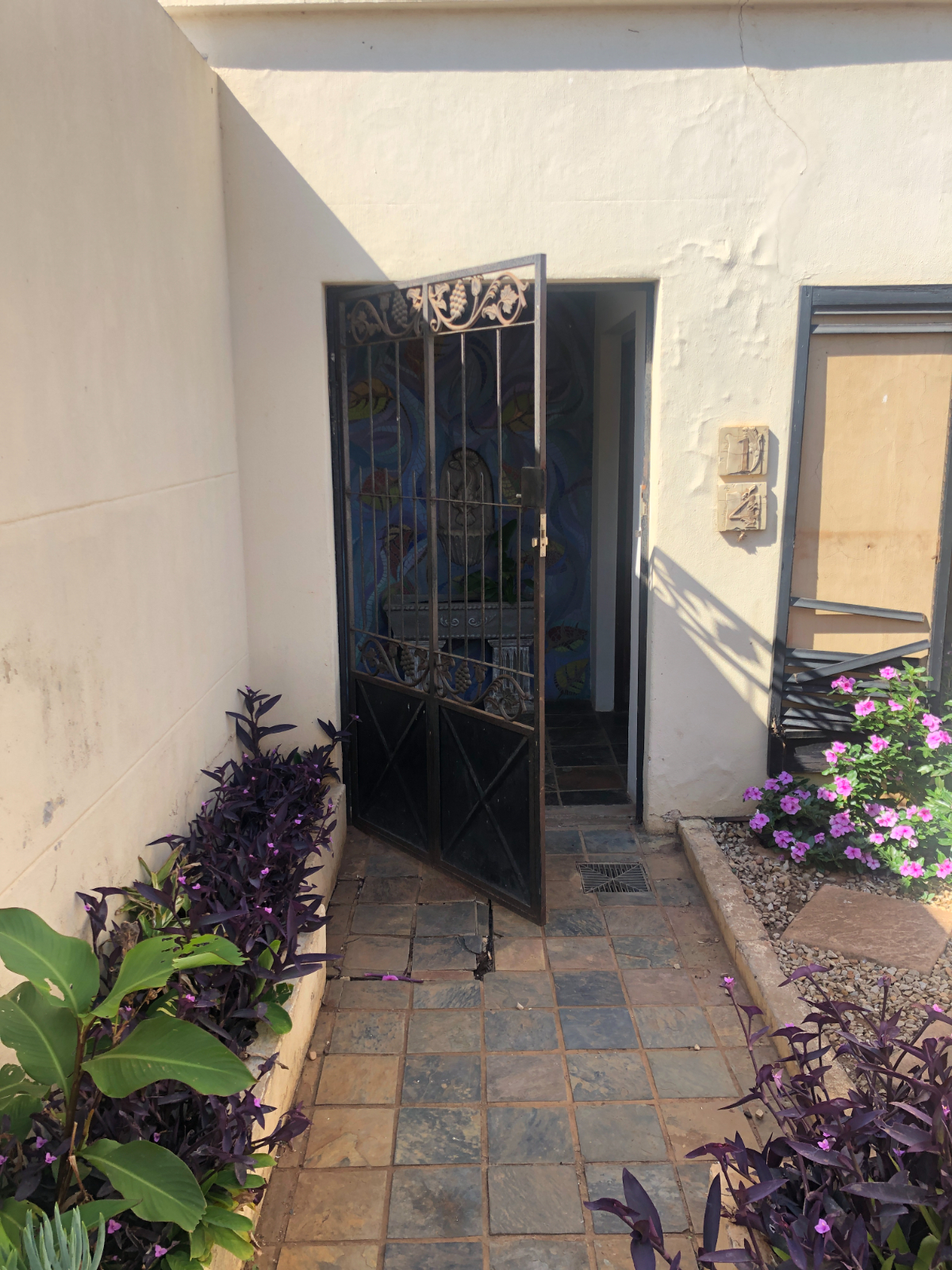 4 Bedroom Home Plus Flatlet thumbnail 17