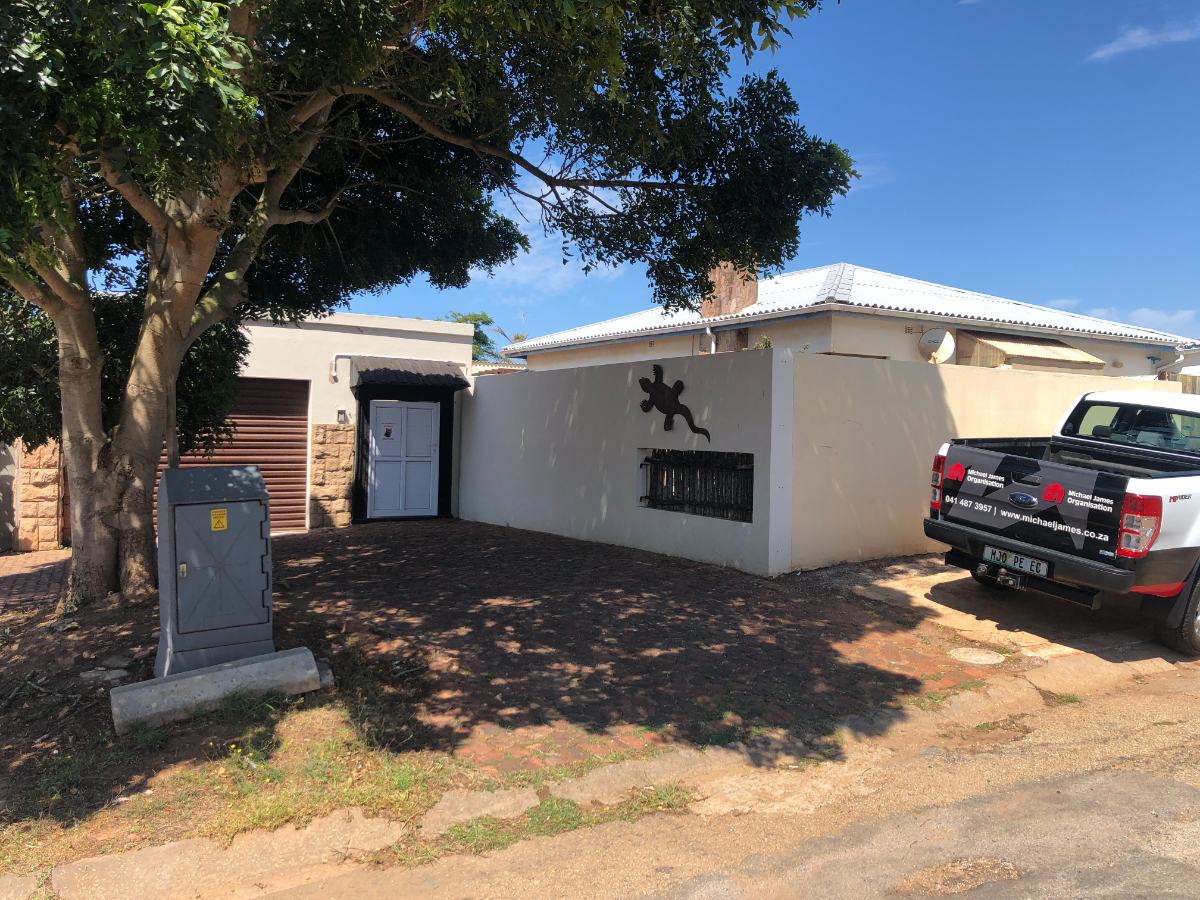 4 Bedroom Home Plus Flatlet thumbnail 19