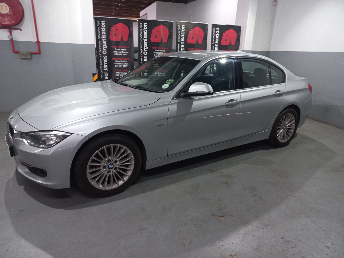 2015 BMW 320D Luxury Line A/T (F30) thumbnail 3