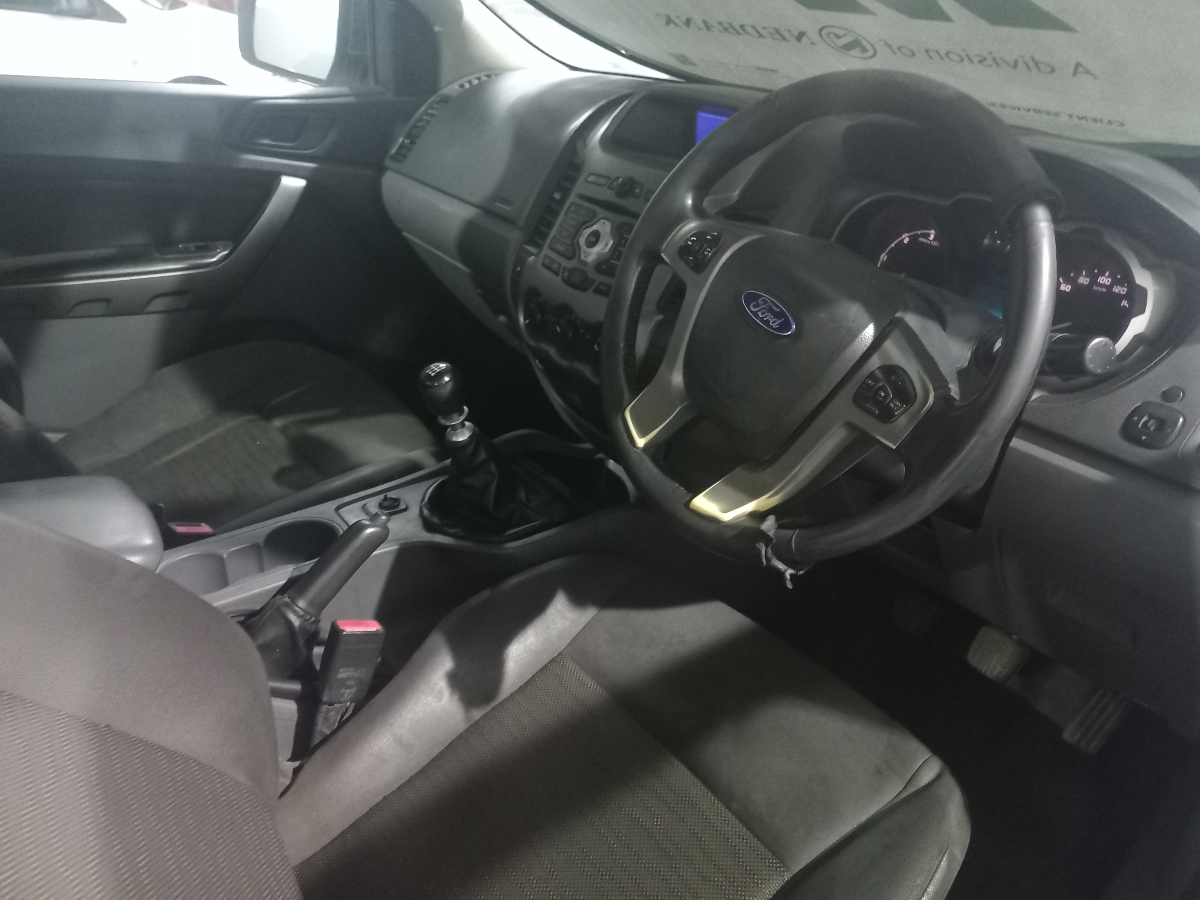 2014 Ford Ranger 2.2 TDCi XLS 4X4 P/U D/C thumbnail 5