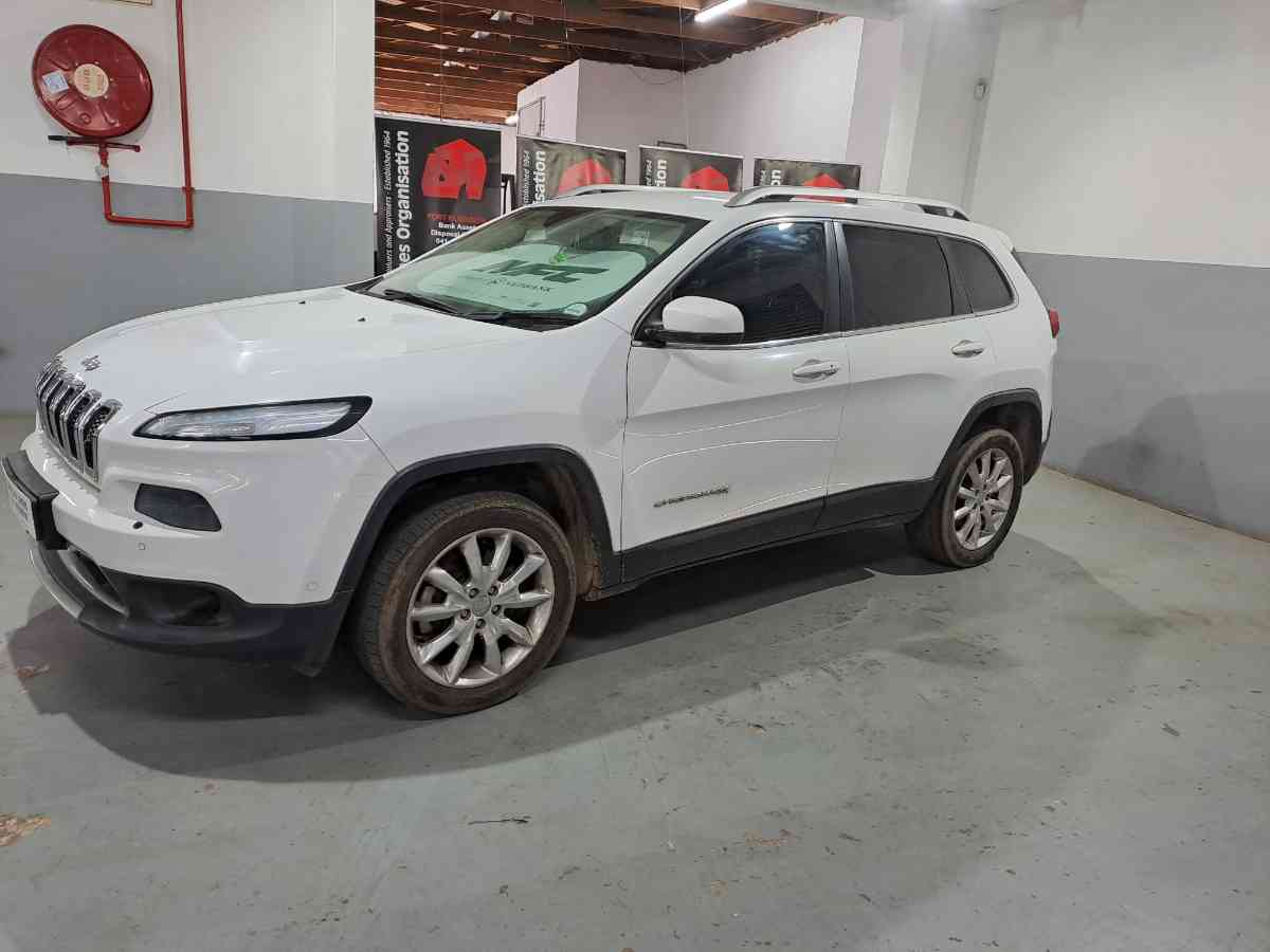 2014 Jeep Cherokee 3.2 Limited AWD A/T