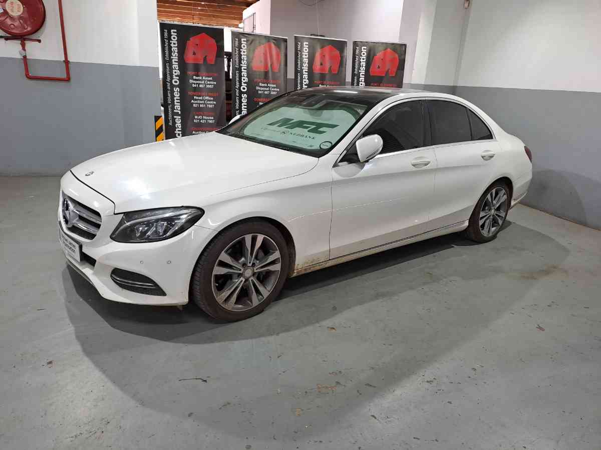 2015 Mercedes-Benz C250 Bluetec Avantgarde A/T