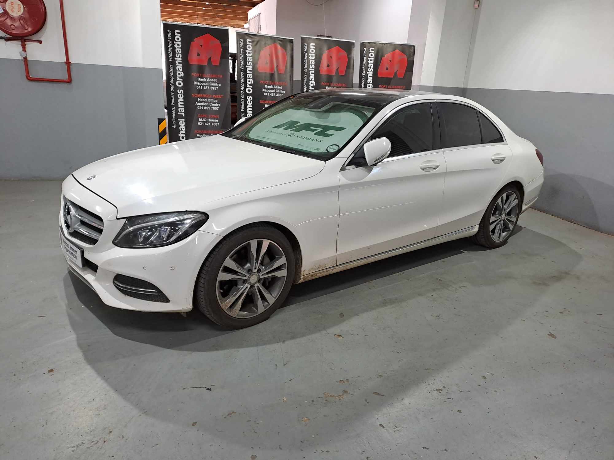 2015 Mercedes-Benz C250 Bluetec Avantgarde A/T thumbnail 2