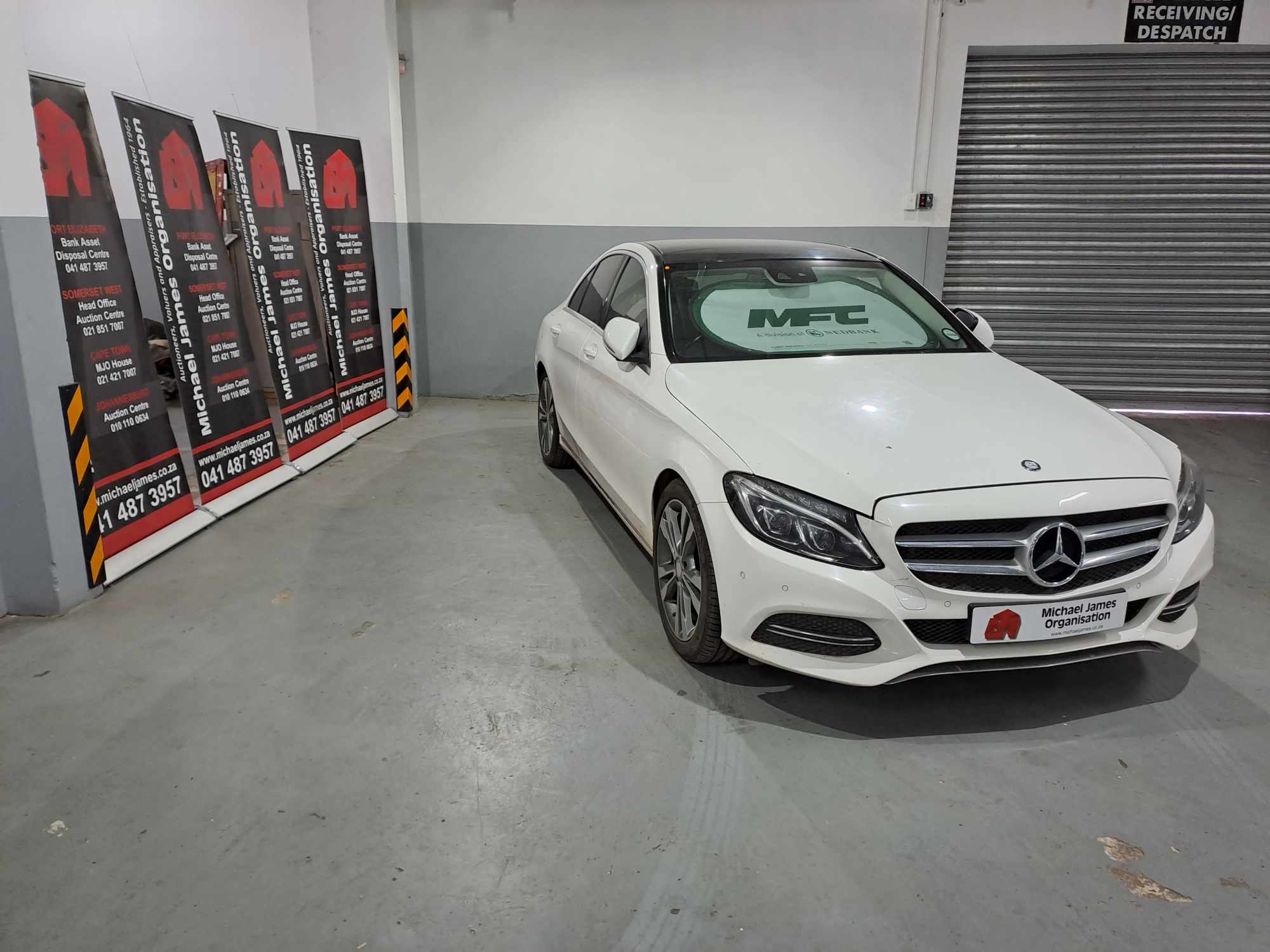 2015 Mercedes-Benz C250 Bluetec Avantgarde A/T thumbnail 4