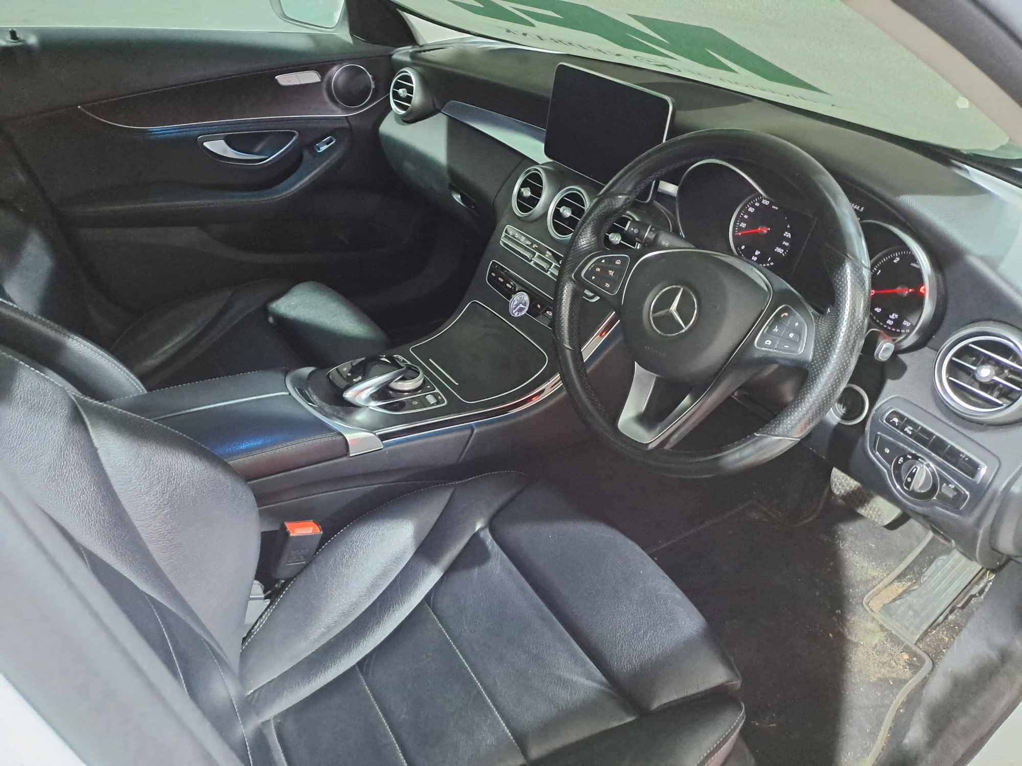 2015 Mercedes-Benz C250 Bluetec Avantgarde A/T thumbnail 5