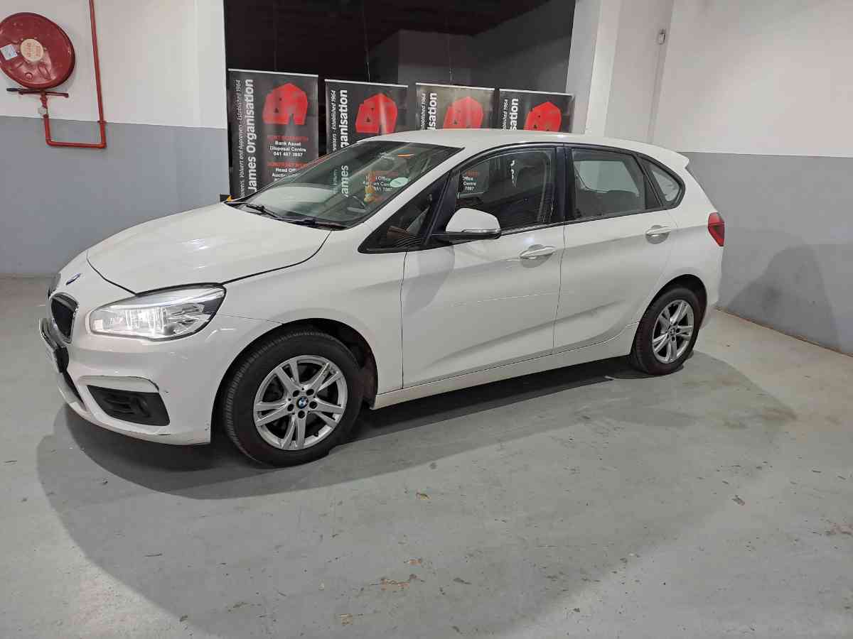 2017 BMW 220i Active Tourer A/T (F45)