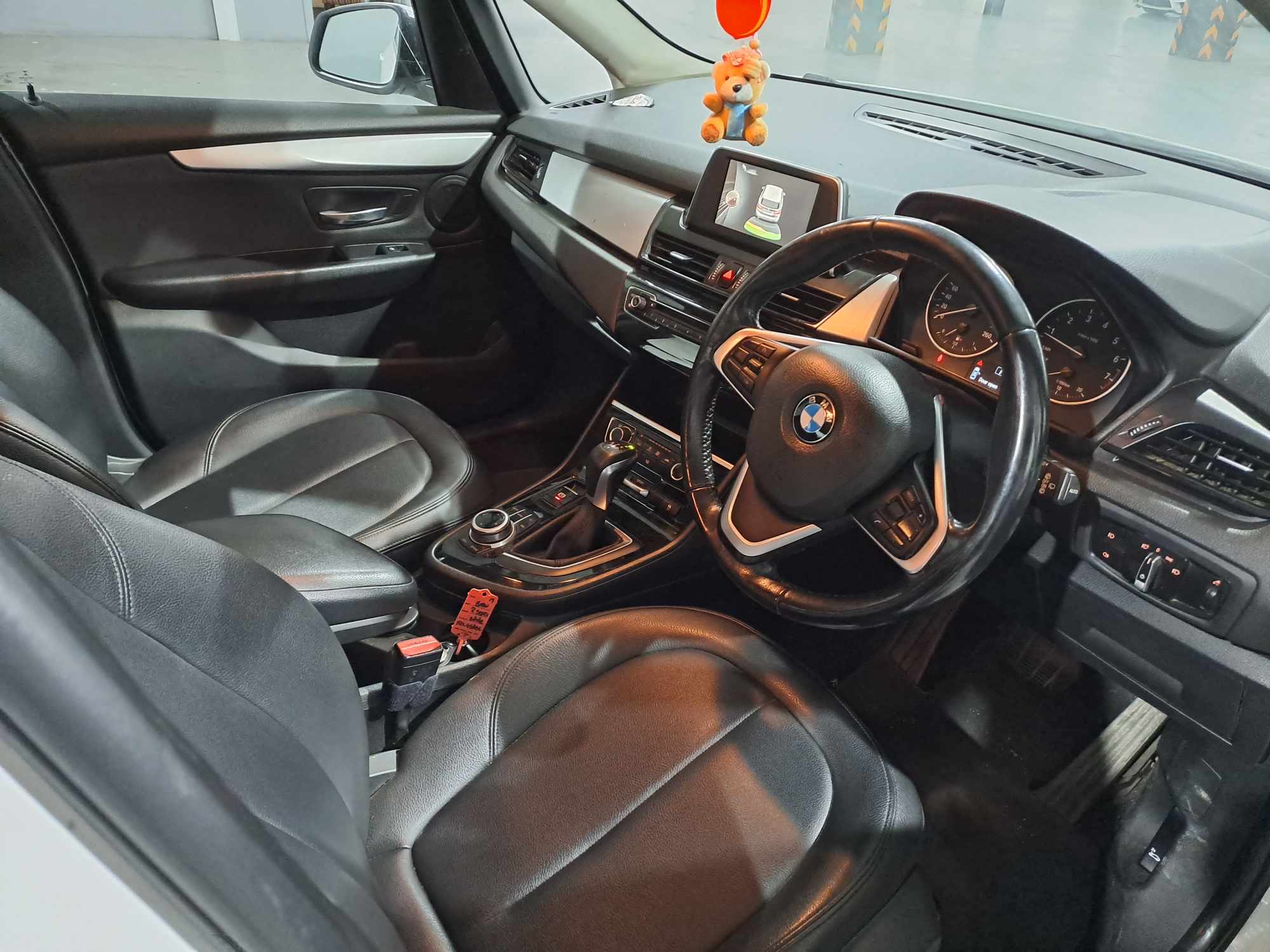 2017 BMW 220i Active Tourer A/T (F45) thumbnail 6