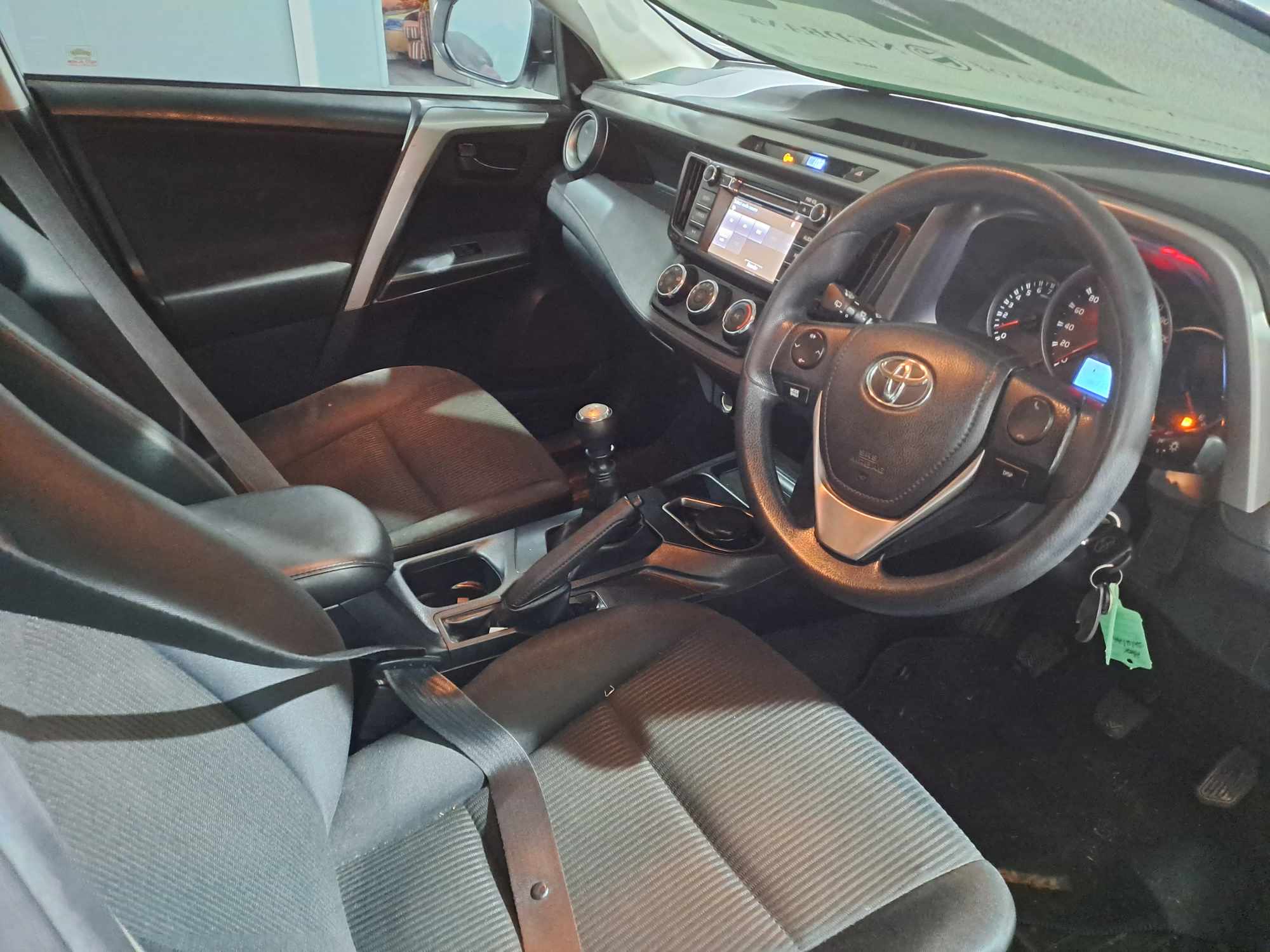 2016 Rav 4 2.0 GX thumbnail 6