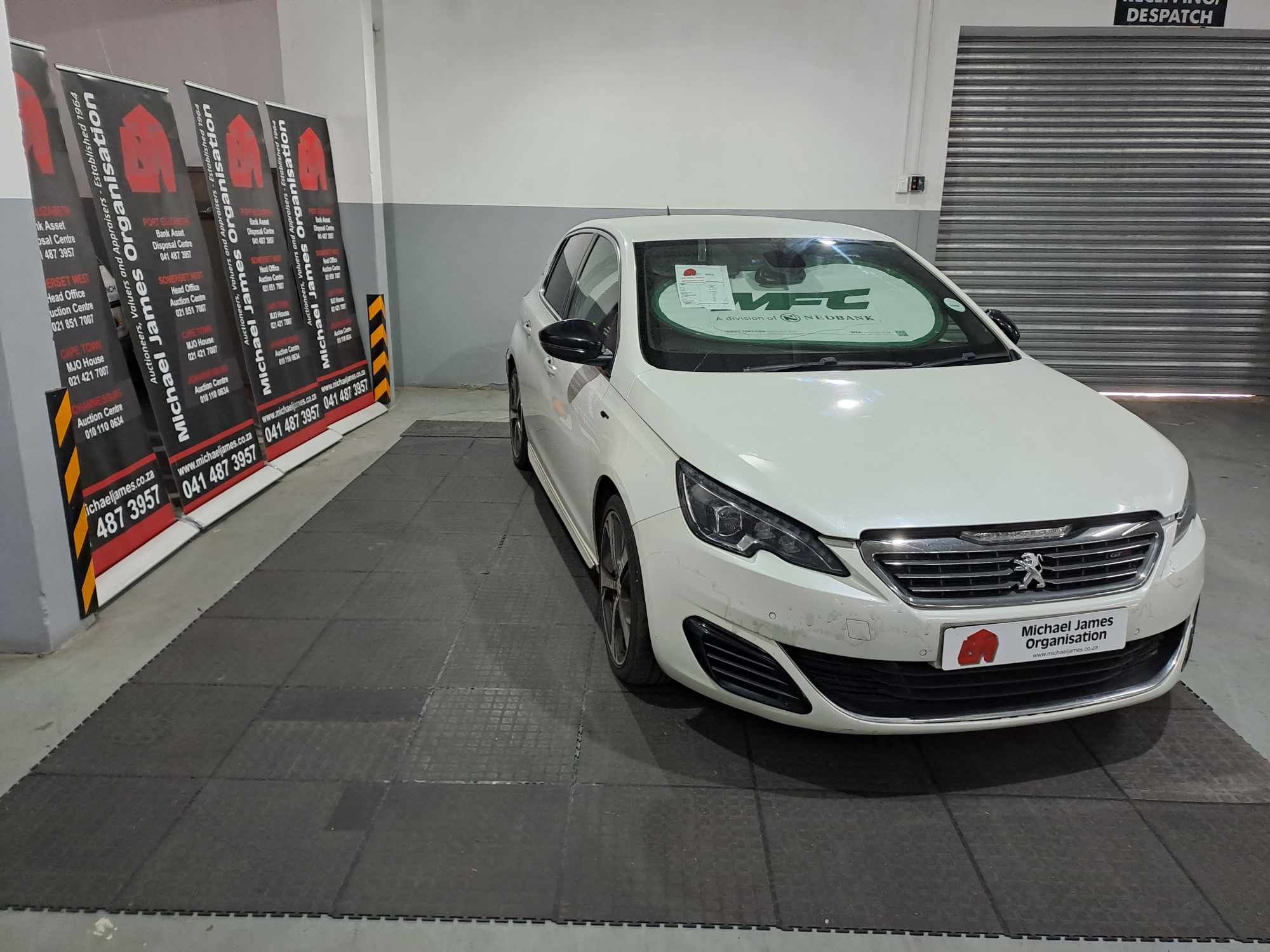 2017 Peugeot 308 GT 1.6 e-THP 5 Dr thumbnail 5