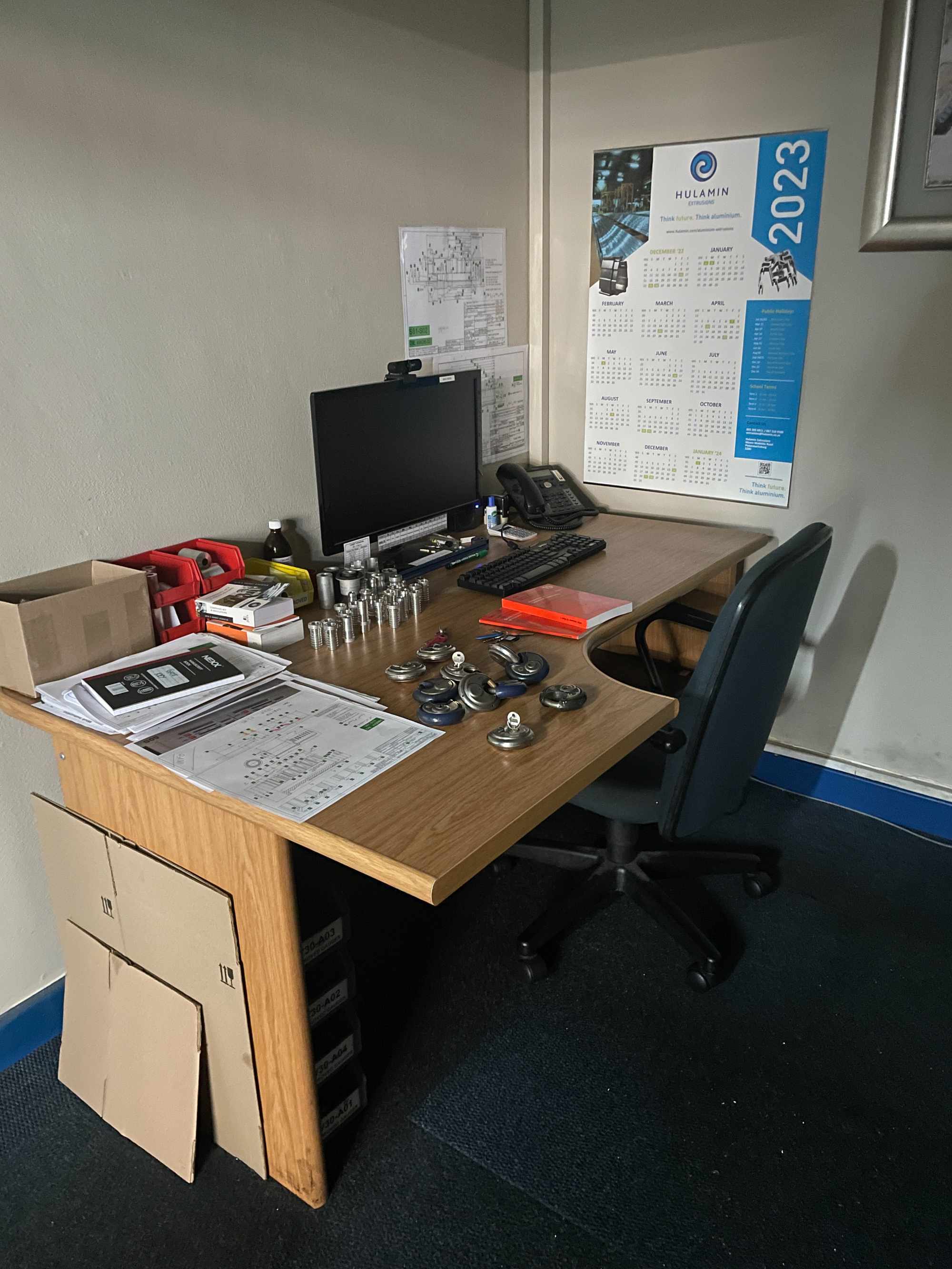 Office Furniture And Equipment thumbnail 4