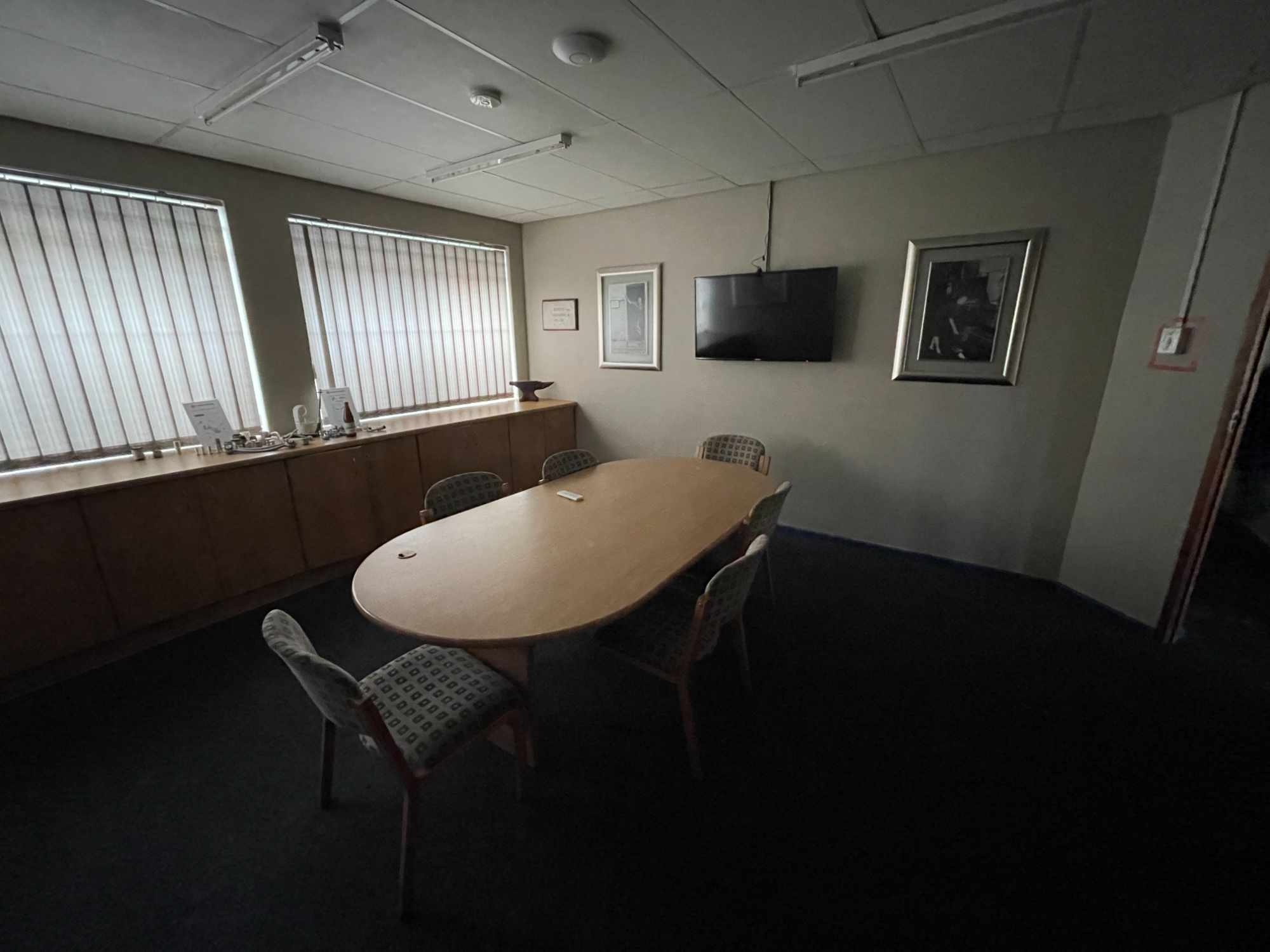 Office Furniture And Equipment thumbnail 6