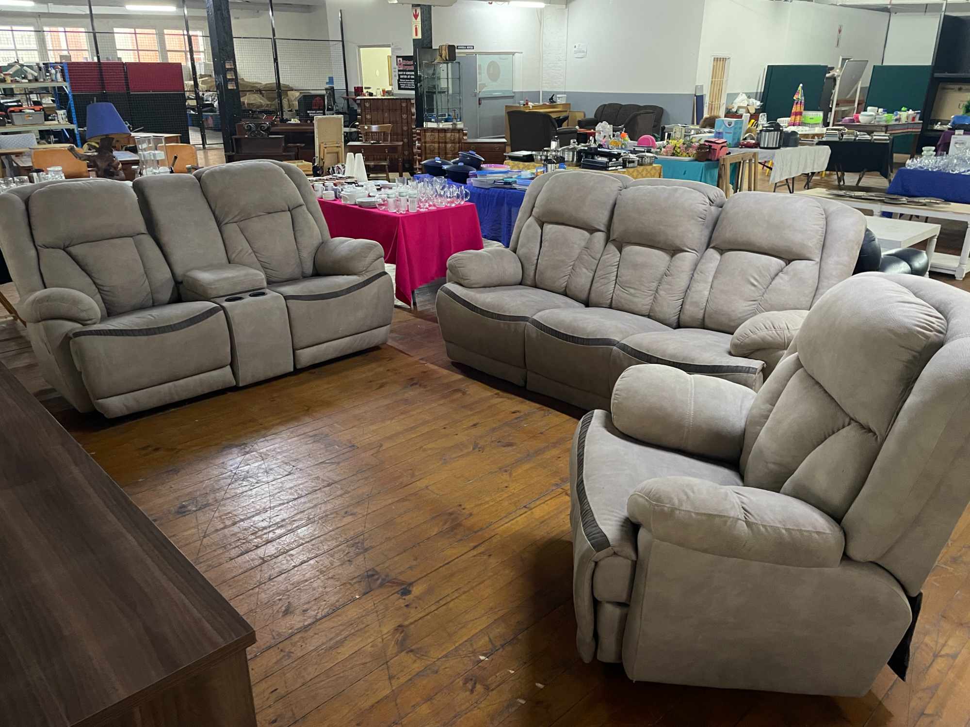 Furniture And Appliances - Gqeberha thumbnail 13