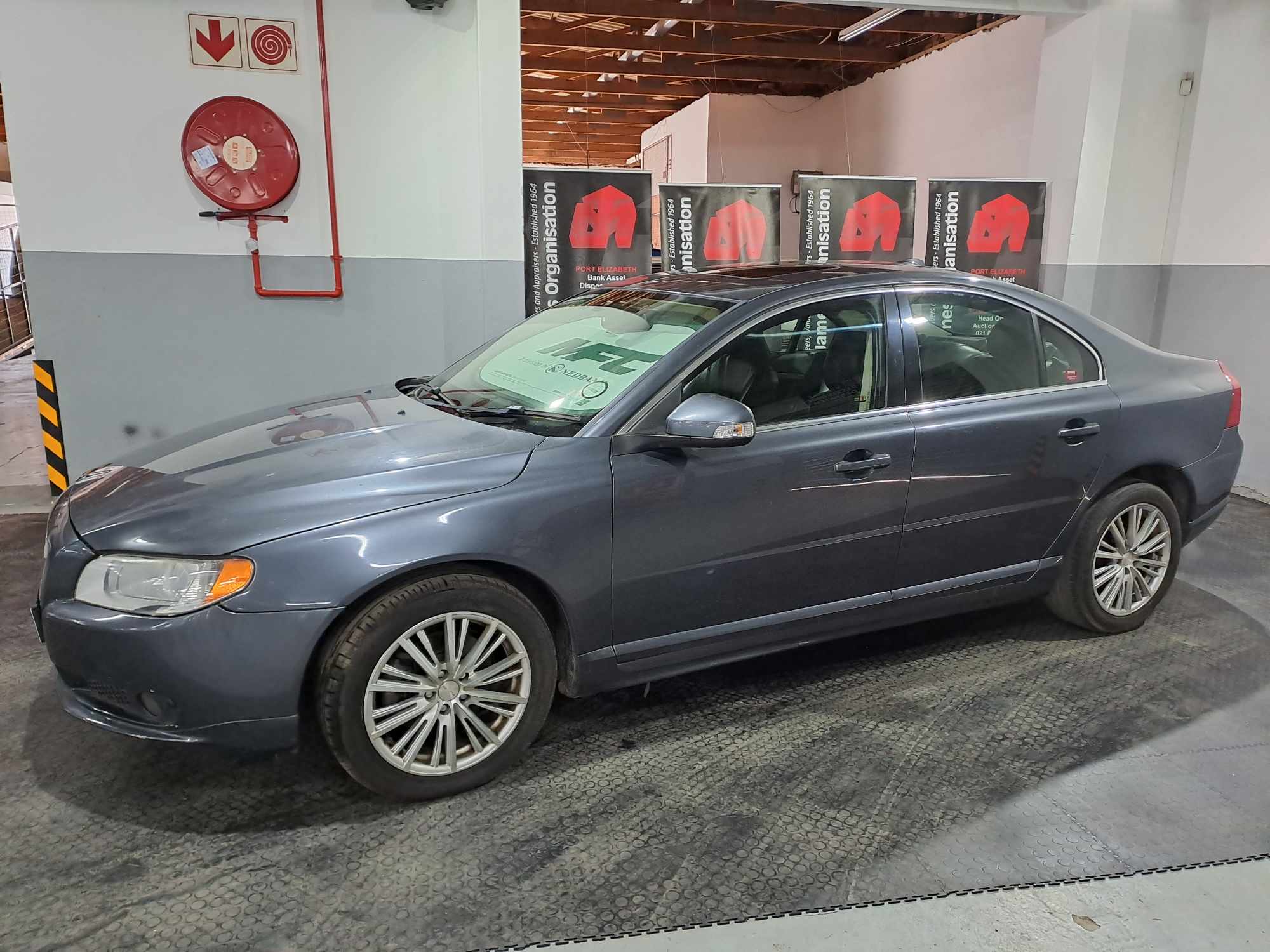 2008 Volvo S80 2.5T Geartronic thumbnail 2