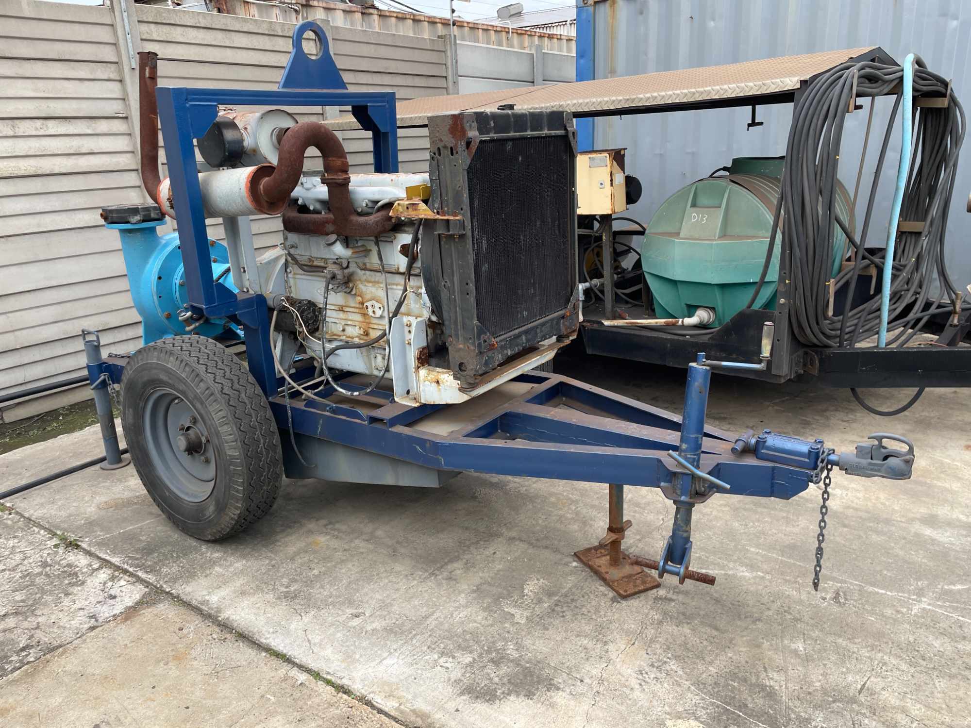 TLB, Bowsers, Trailers, Compressors, Scaffolding, Tools, and Office Furniture thumbnail 18
