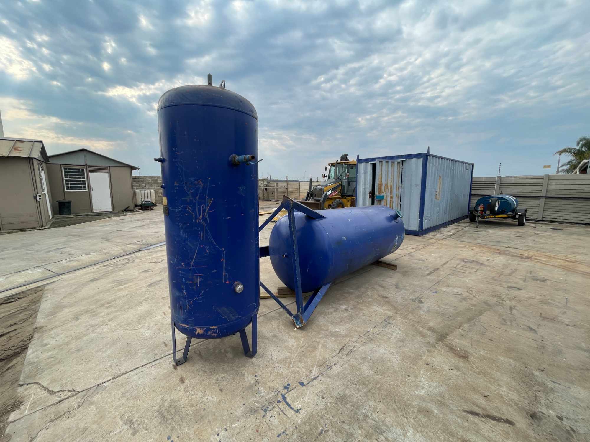 TLB, Bowsers, Trailers, Compressors, Scaffolding, Tools, and Office Furniture thumbnail 39