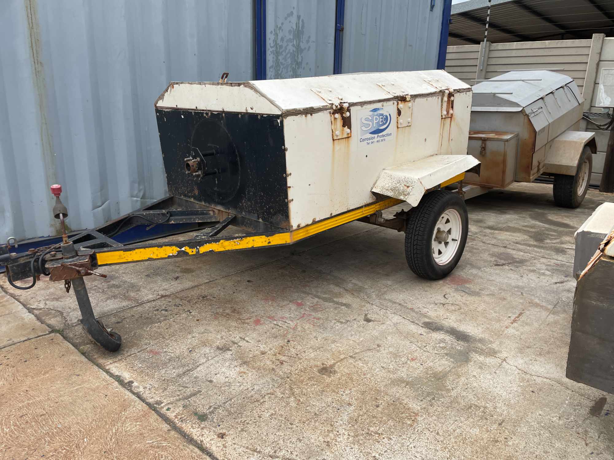 TLB, Bowsers, Trailers, Compressors, Scaffolding, Tools, and Office Furniture thumbnail 28