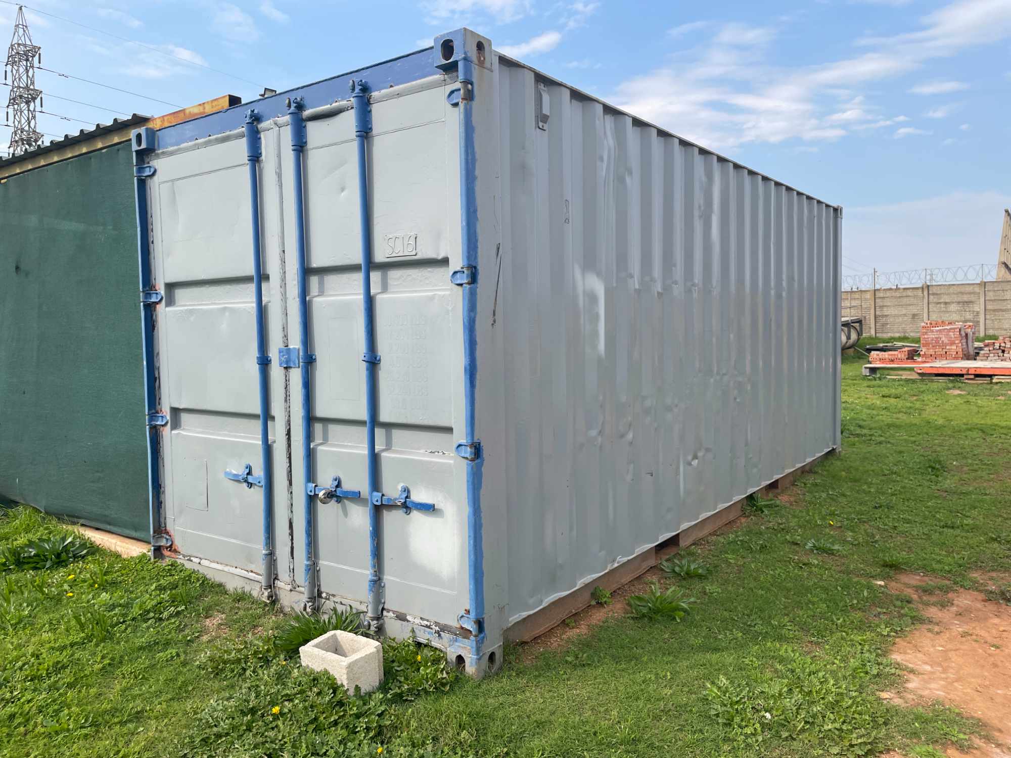 TLB, Bowsers, Trailers, Compressors, Scaffolding, Tools, and Office Furniture thumbnail 63