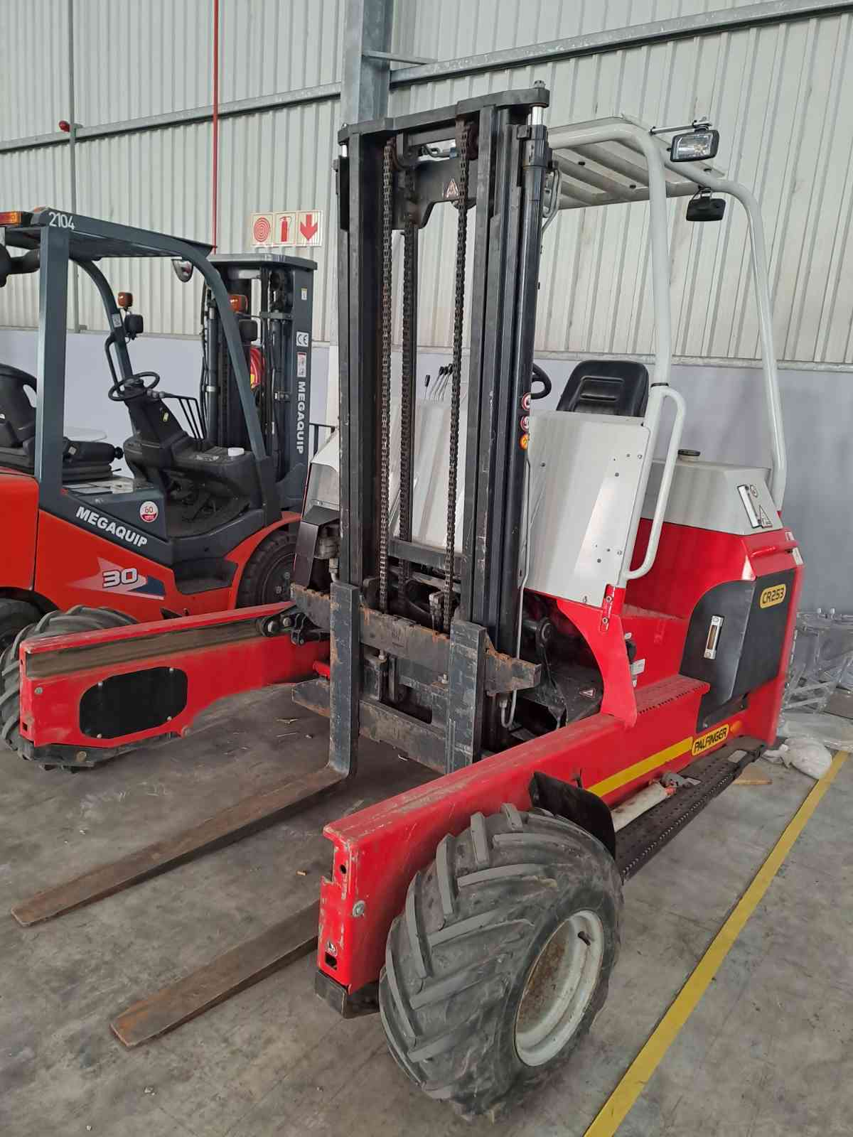 2.5 Ton Truck Mounted Forklift CR253