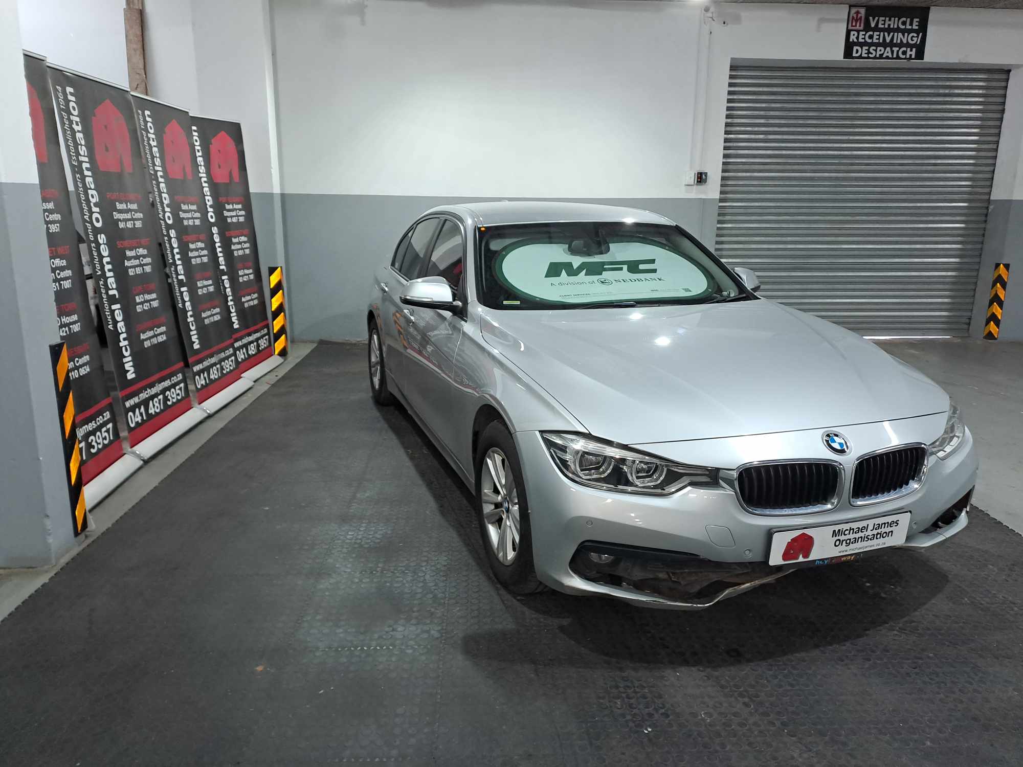 2018 BMW 320i A/T (F30) thumbnail 5