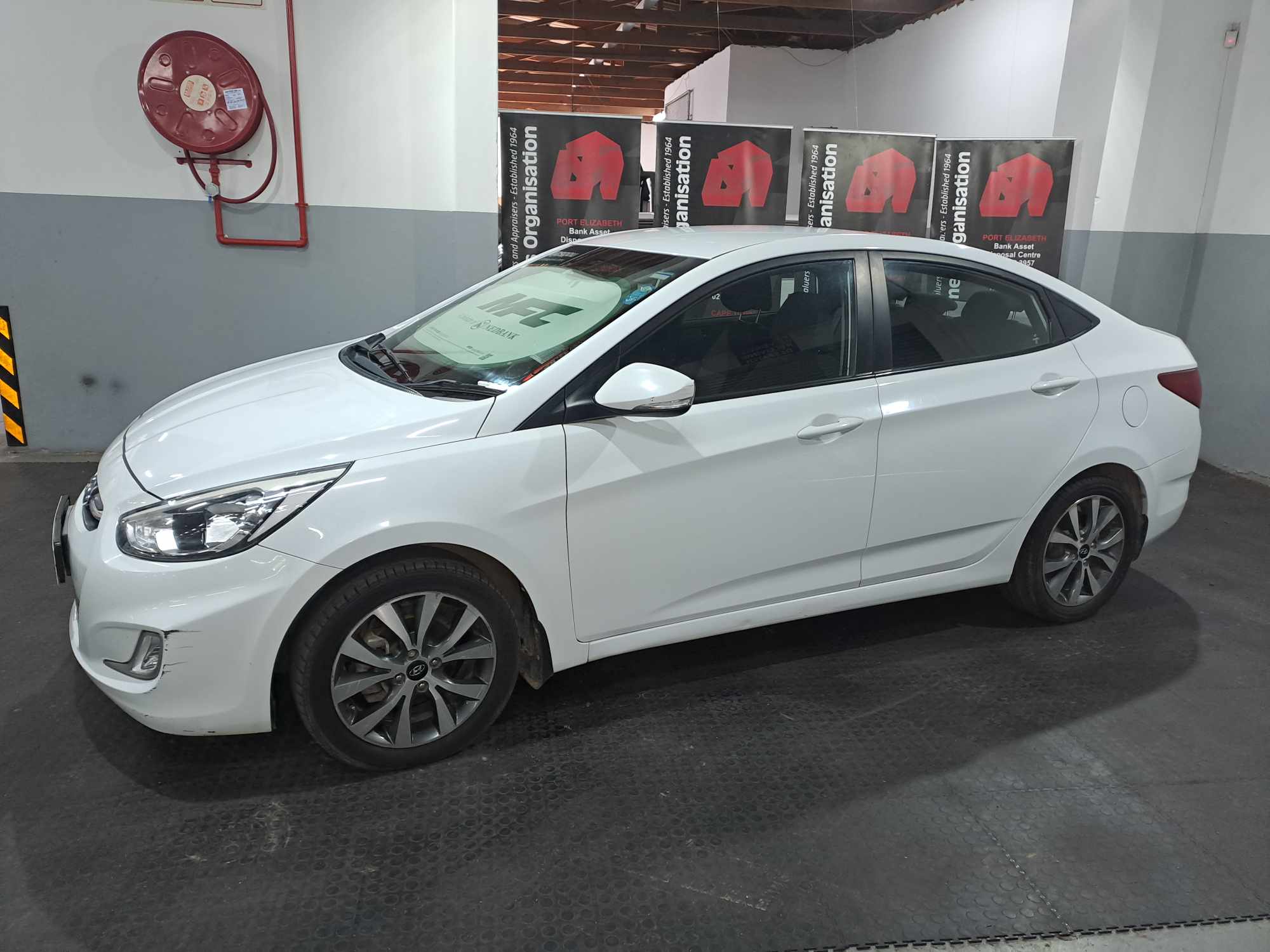 2017 Hyundai Accent 1.6 GLS/Fluid A/T thumbnail 2