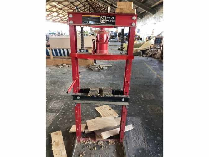 Carpentry Equipment thumbnail 24