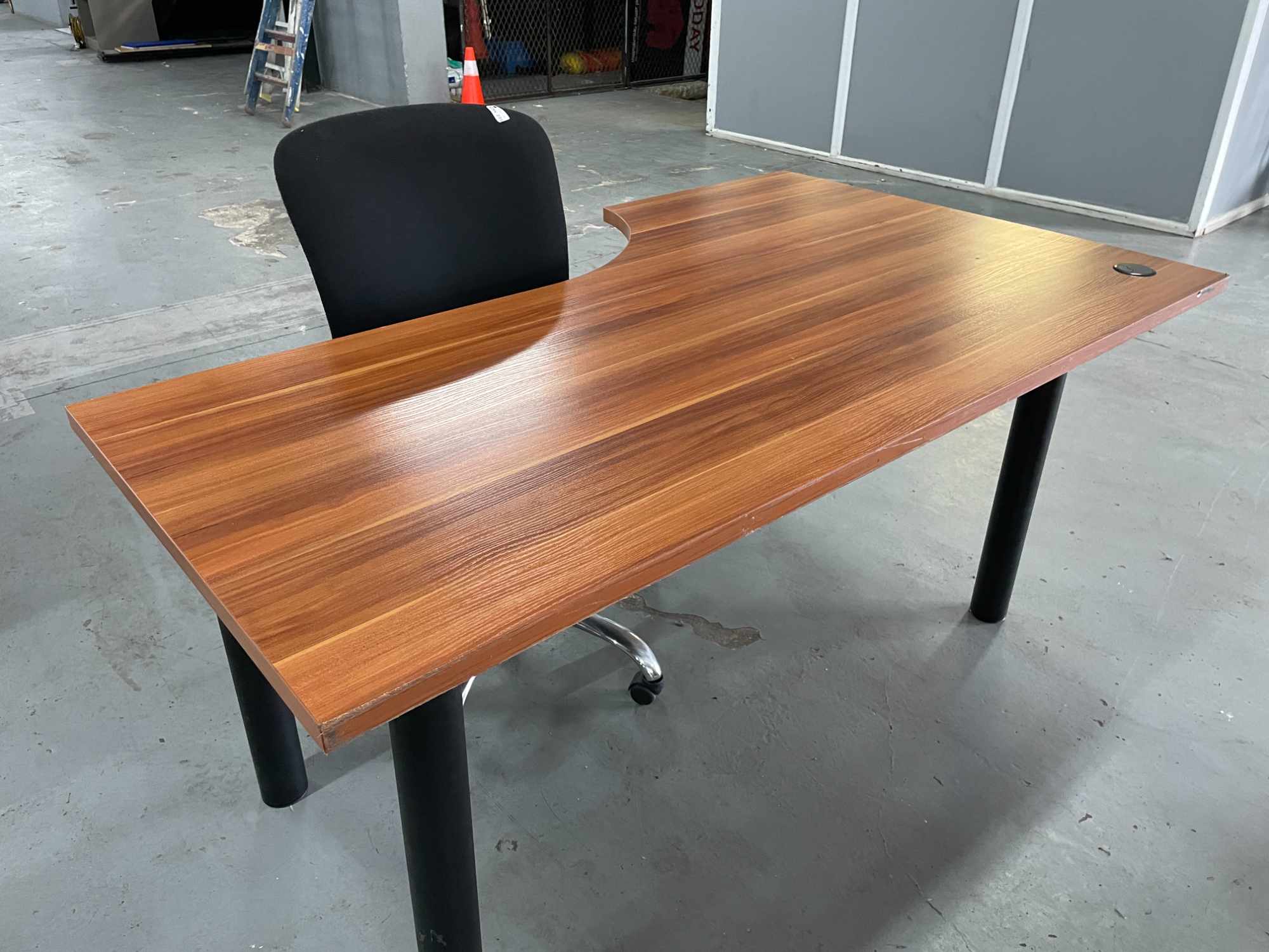 Onsite Warehouse Auction thumbnail 61