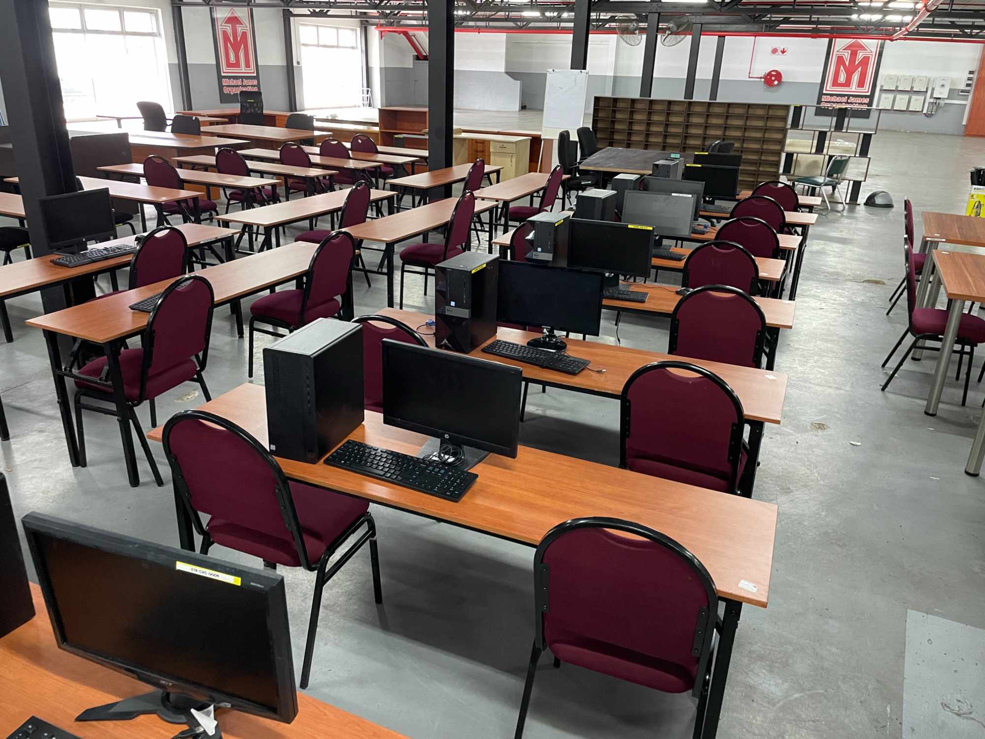 Onsite Warehouse Auction thumbnail 63