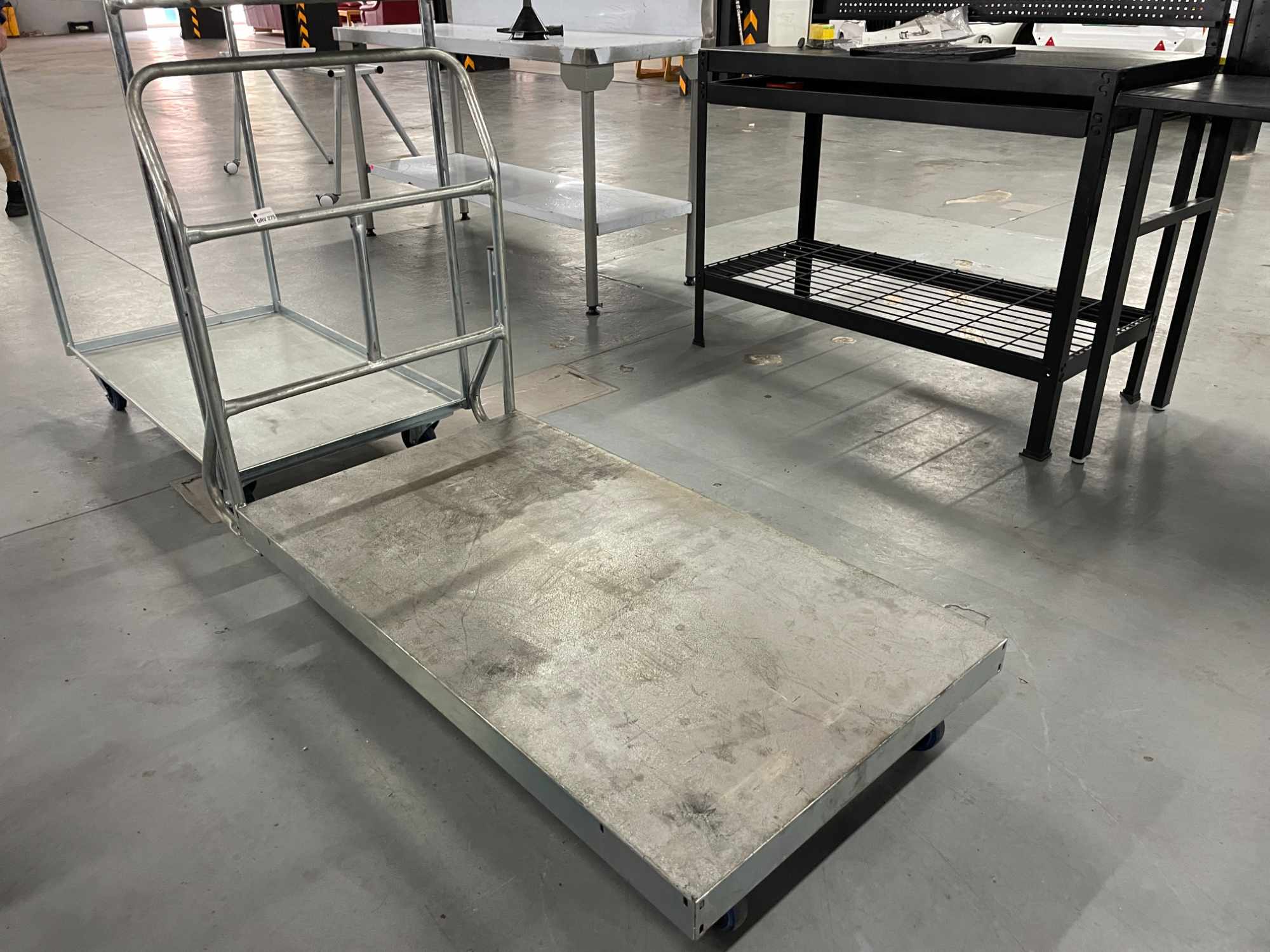 Onsite Warehouse Auction thumbnail 73