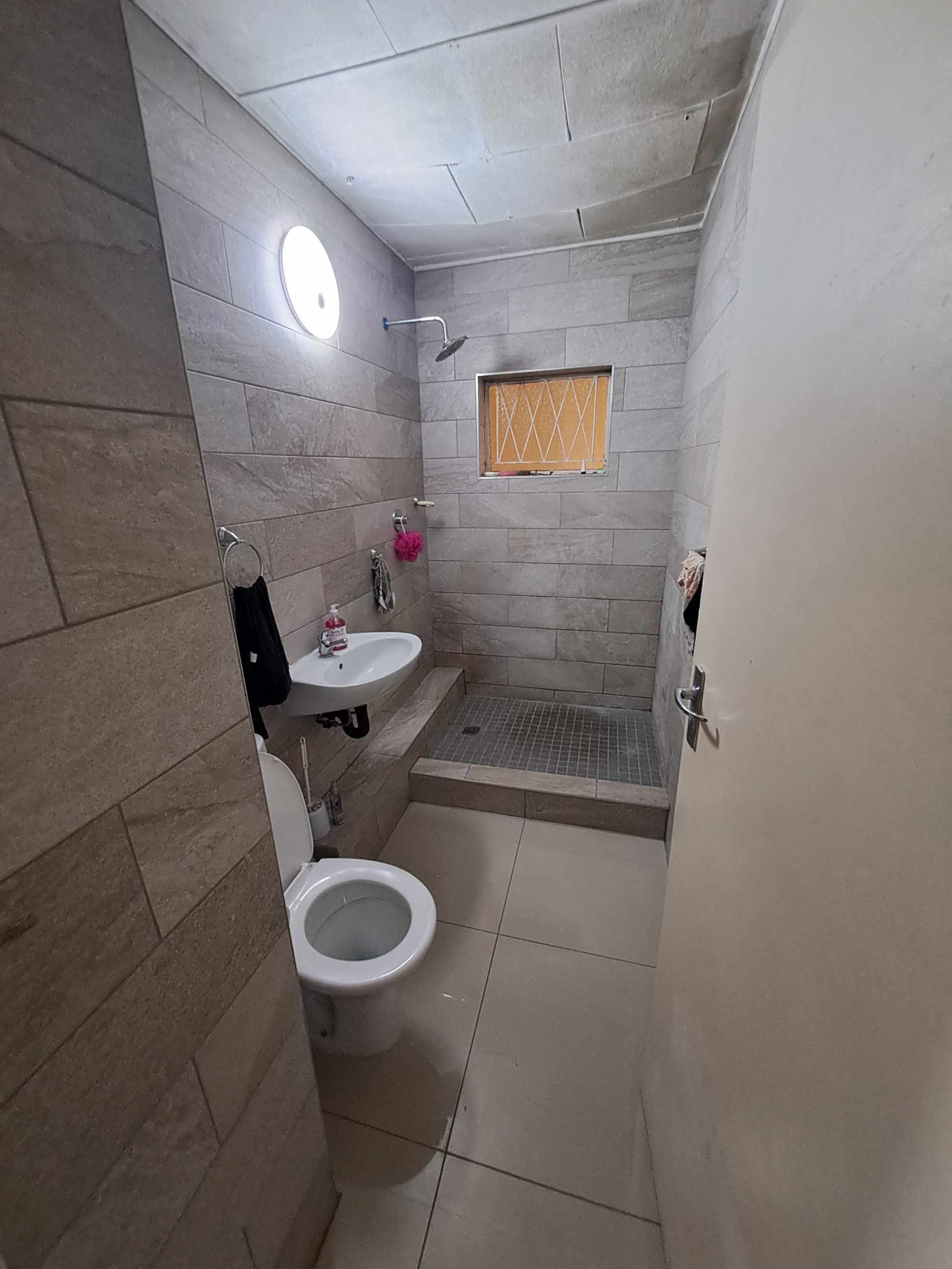 Excellent Location With Huge Income Potential thumbnail 10