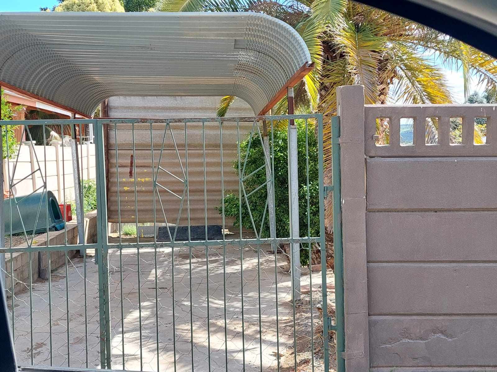 61 Reserwe Street, Oudtshoorn thumbnail 3