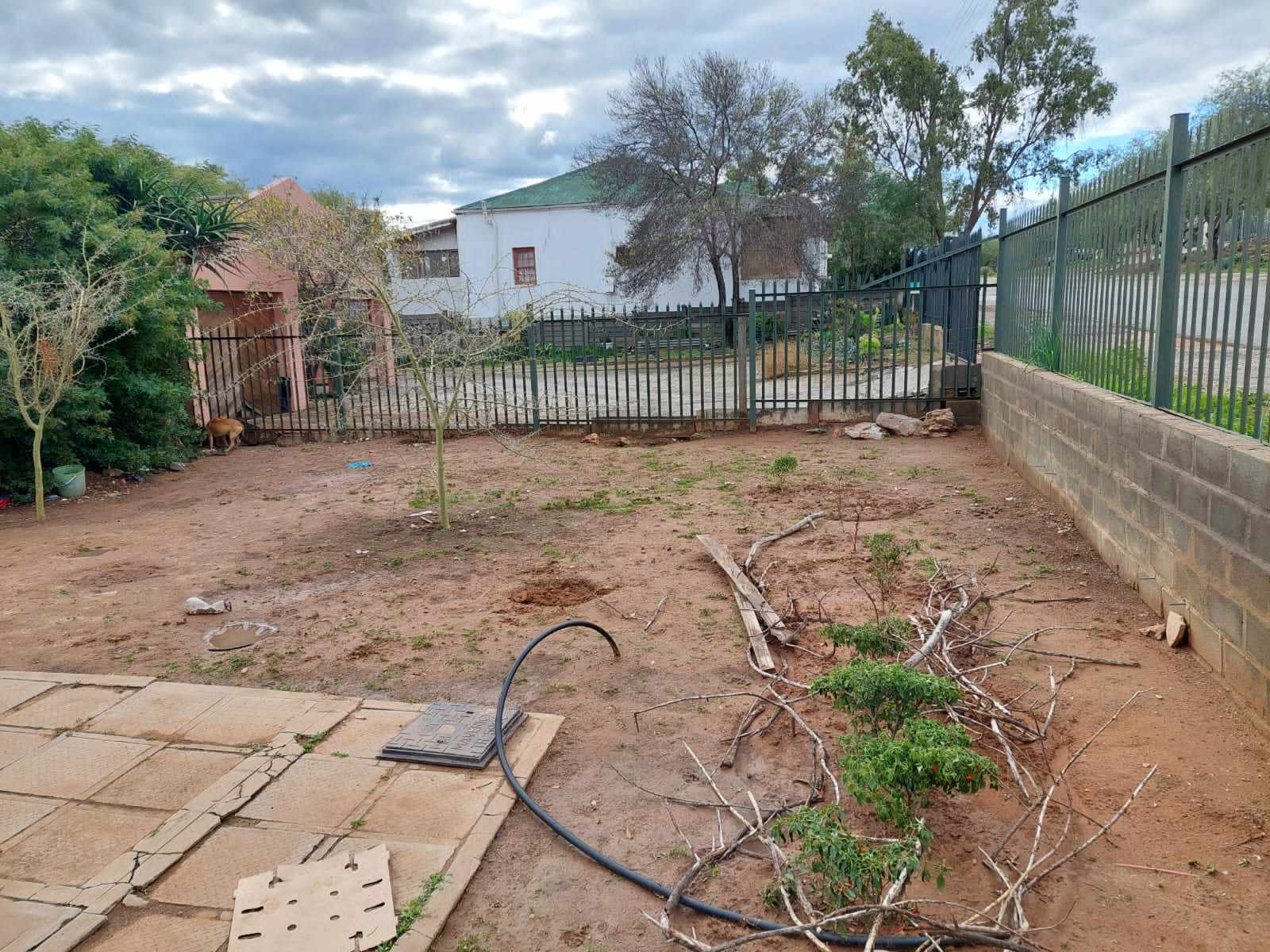 2 Condor Street, Oudtshoorn thumbnail 5