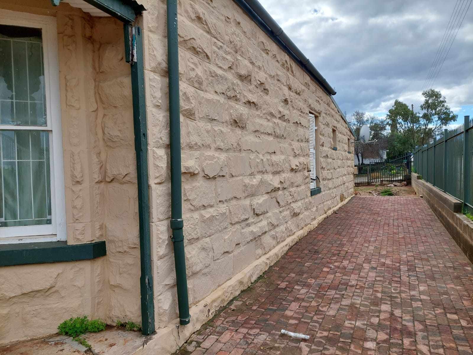 2 Condor Street, Oudtshoorn thumbnail 11