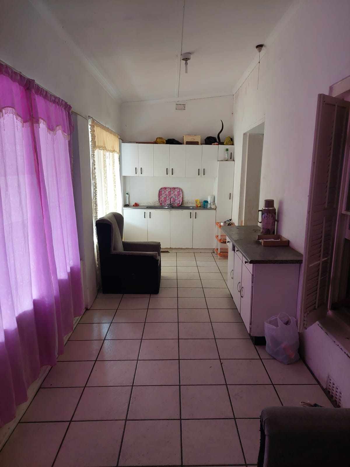 1 Nuwe Street, Oudtshoorn thumbnail 3