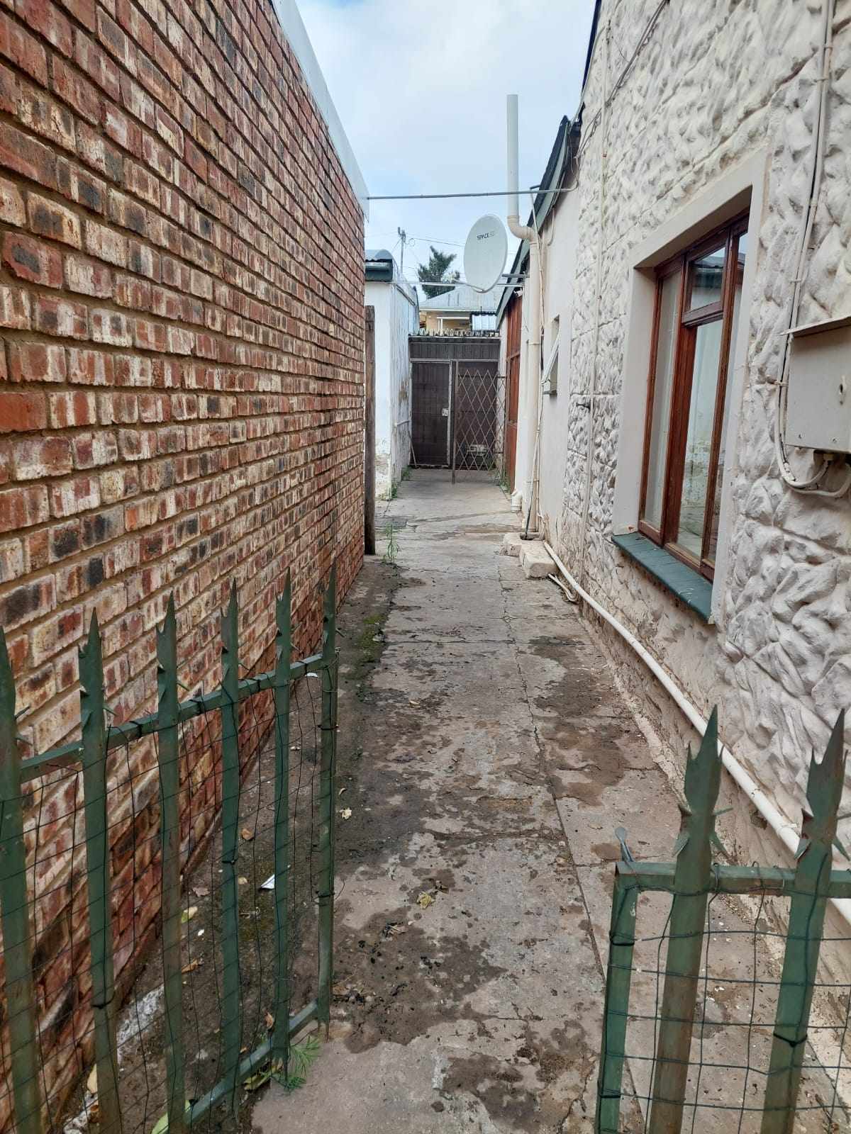 1 Nuwe Street, Oudtshoorn thumbnail 15
