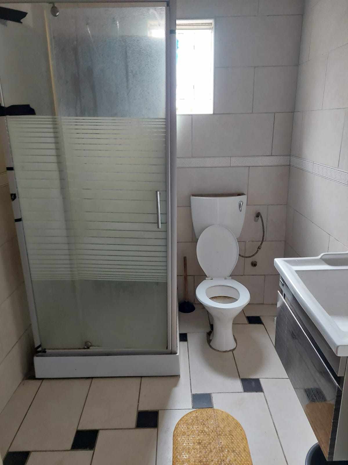 1 Nuwe Street, Oudtshoorn thumbnail 22