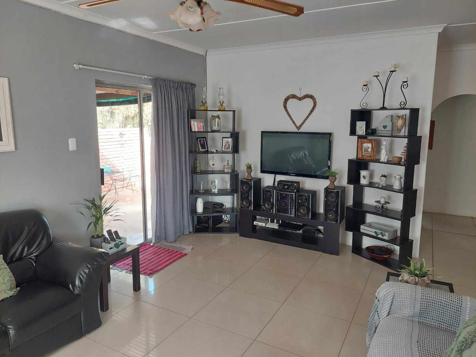 23 Reserwe Street, Oudtshoorn thumbnail 16