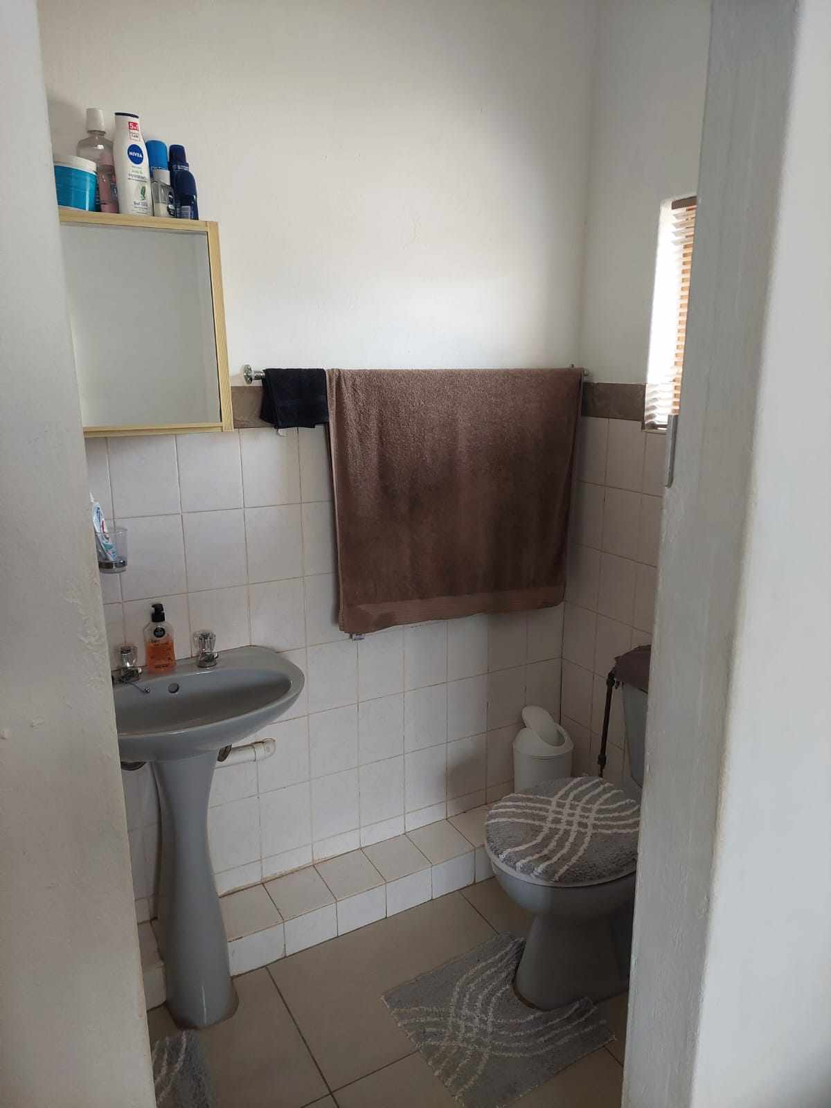 23 Reserwe Street, Oudtshoorn thumbnail 24