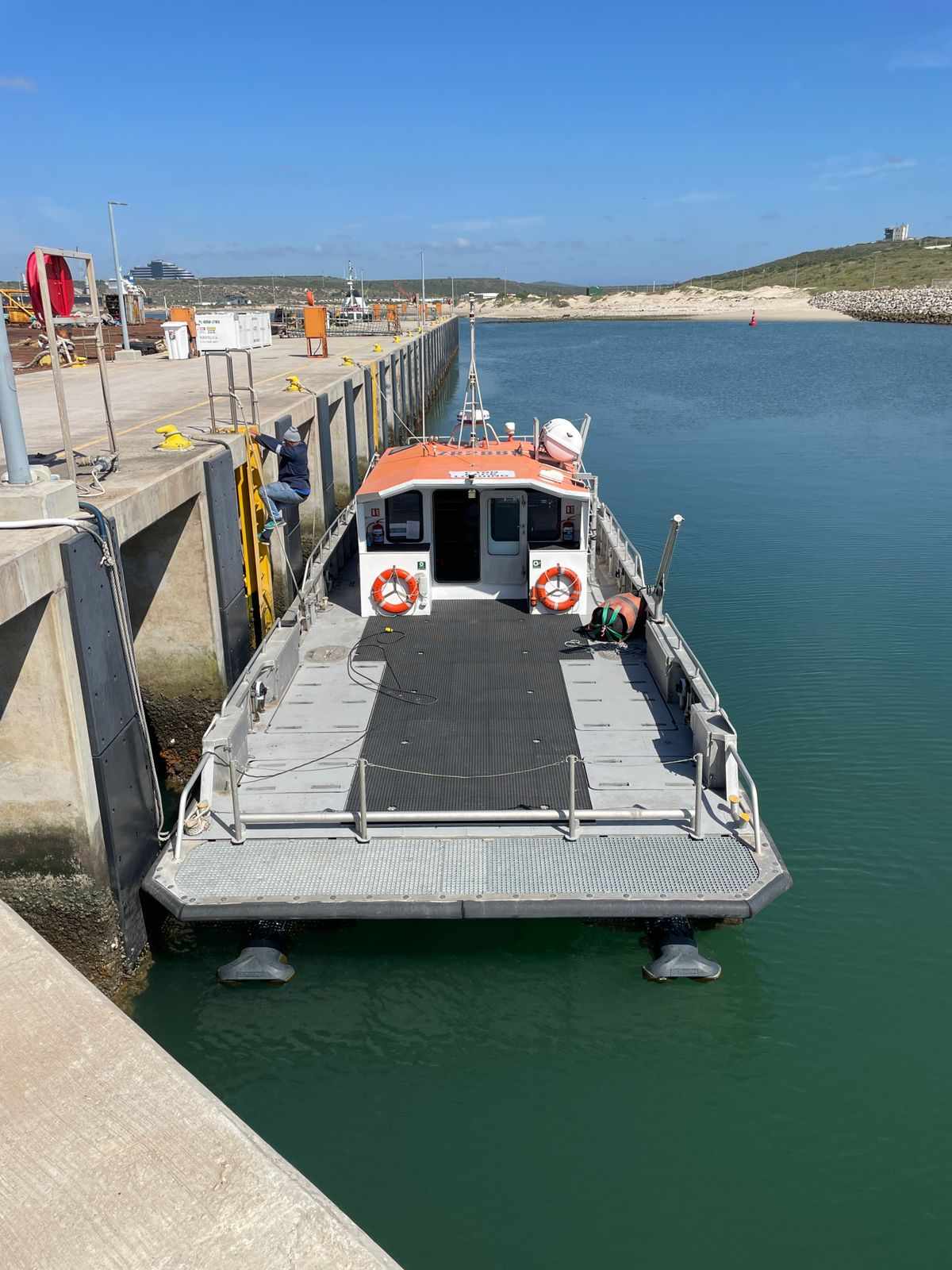 Commercial Vessel thumbnail 3