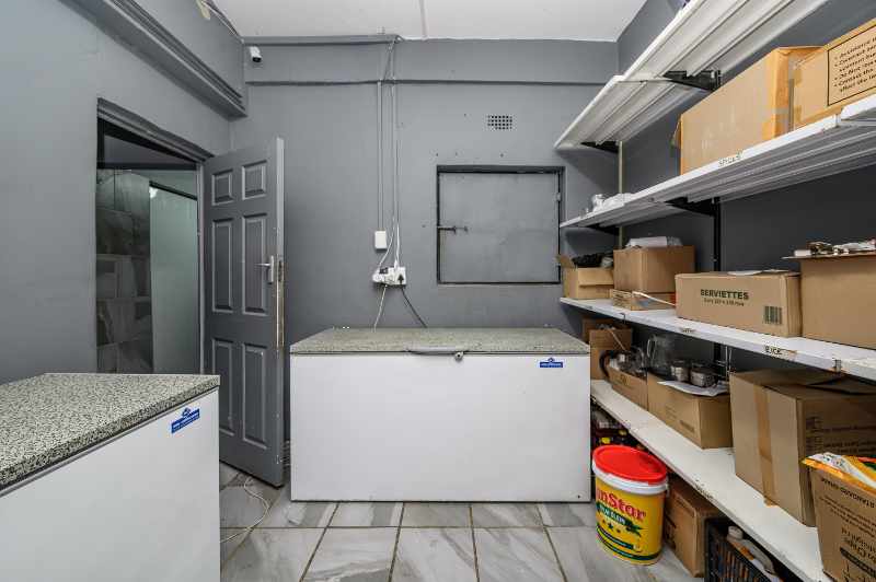3 Storey - Multi-Tenant - Commercial Property thumbnail 31