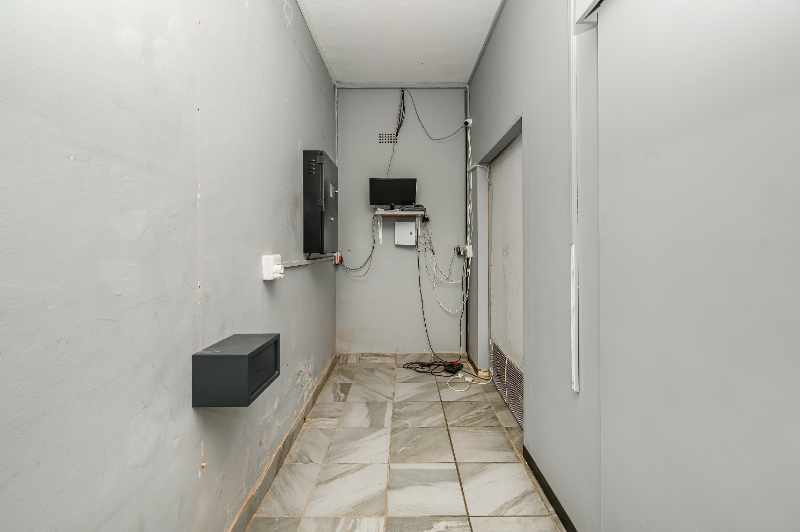 3 Storey - Multi-Tenant - Commercial Property thumbnail 43