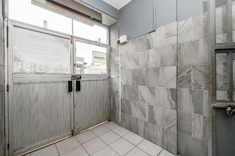 3 Storey - Multi-Tenant - Commercial Property thumbnail 46