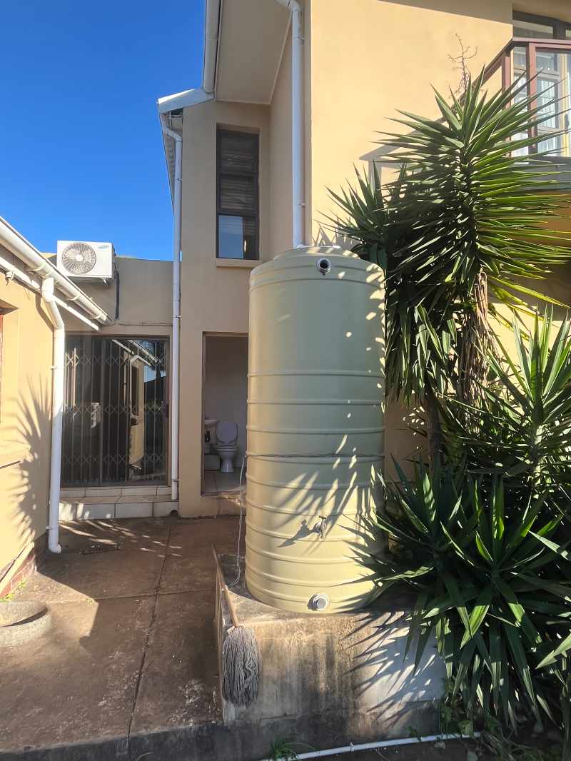 Multi Option Residential Property in Vincent Heights thumbnail 4