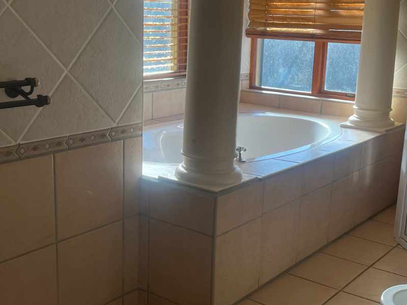 Multi Option Residential Property in Vincent Heights thumbnail 13
