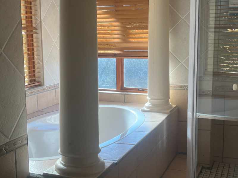 Multi Option Residential Property in Vincent Heights thumbnail 14